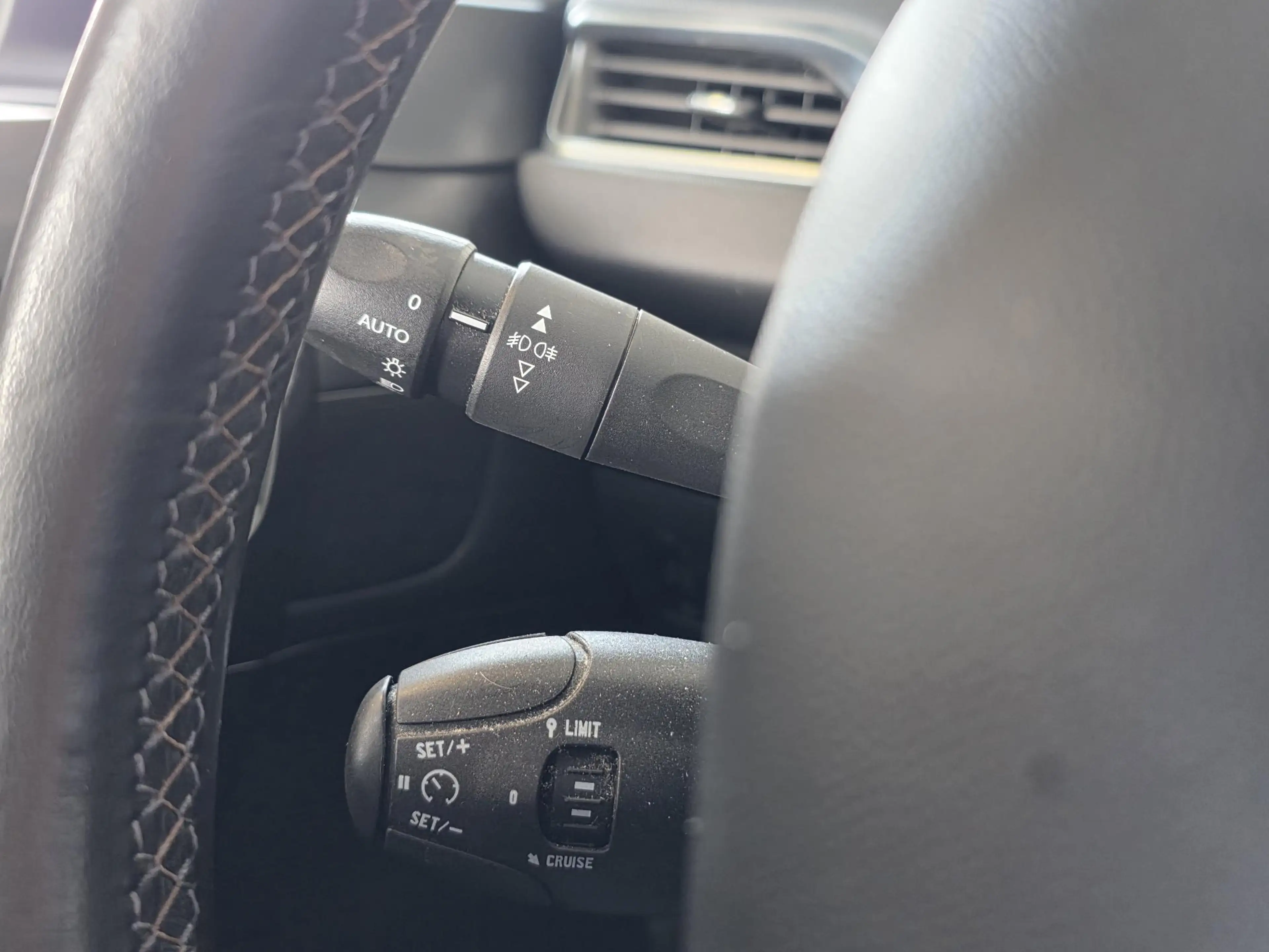 Peugeot 208 1.2 VTi Oxygo | NL-Auto | 100% Dlr onderhouden | L — photo 12