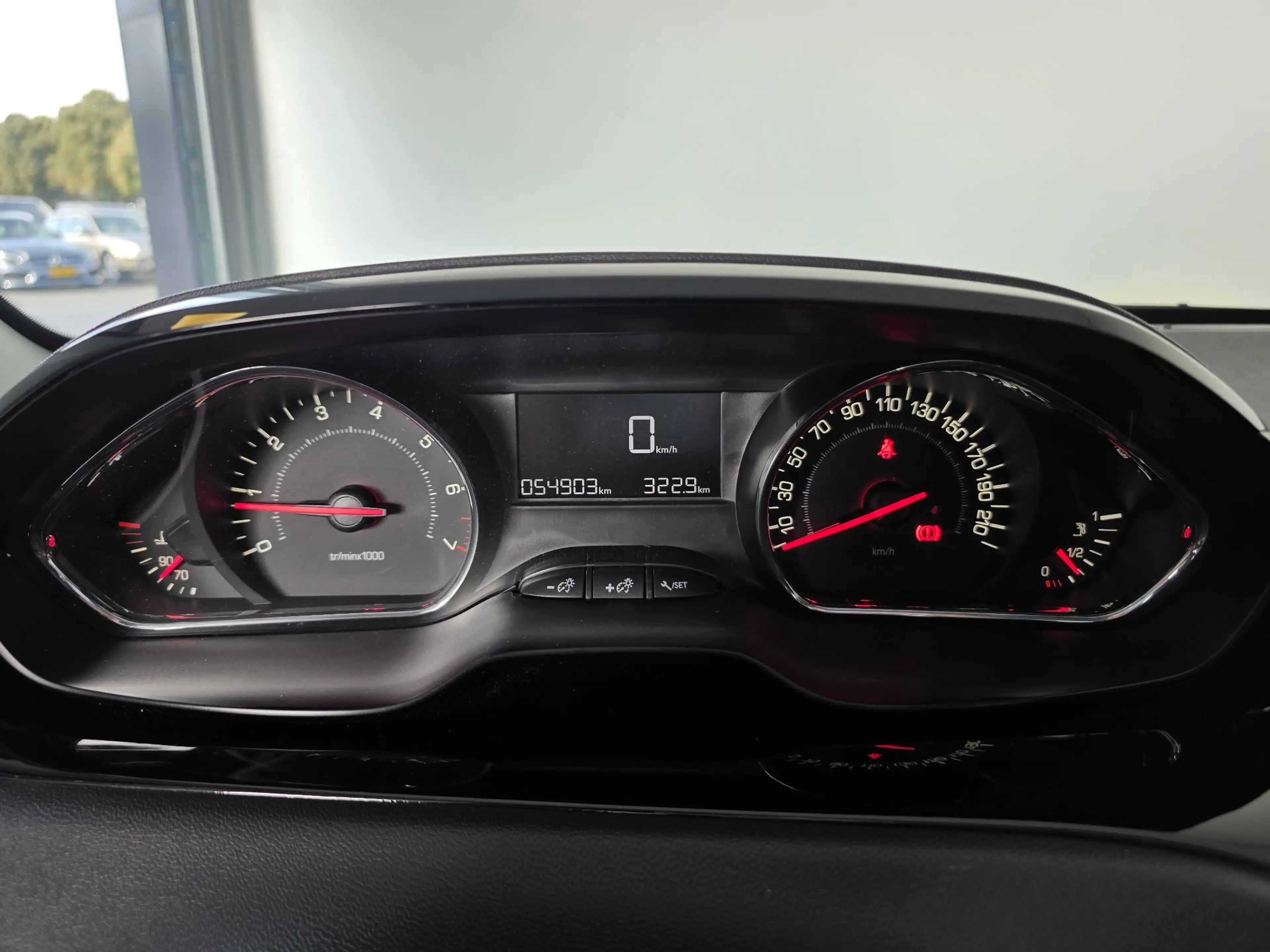 Peugeot 208 1.2 VTi Oxygo | NL-Auto | 100% Dlr onderhouden | L — photo 4