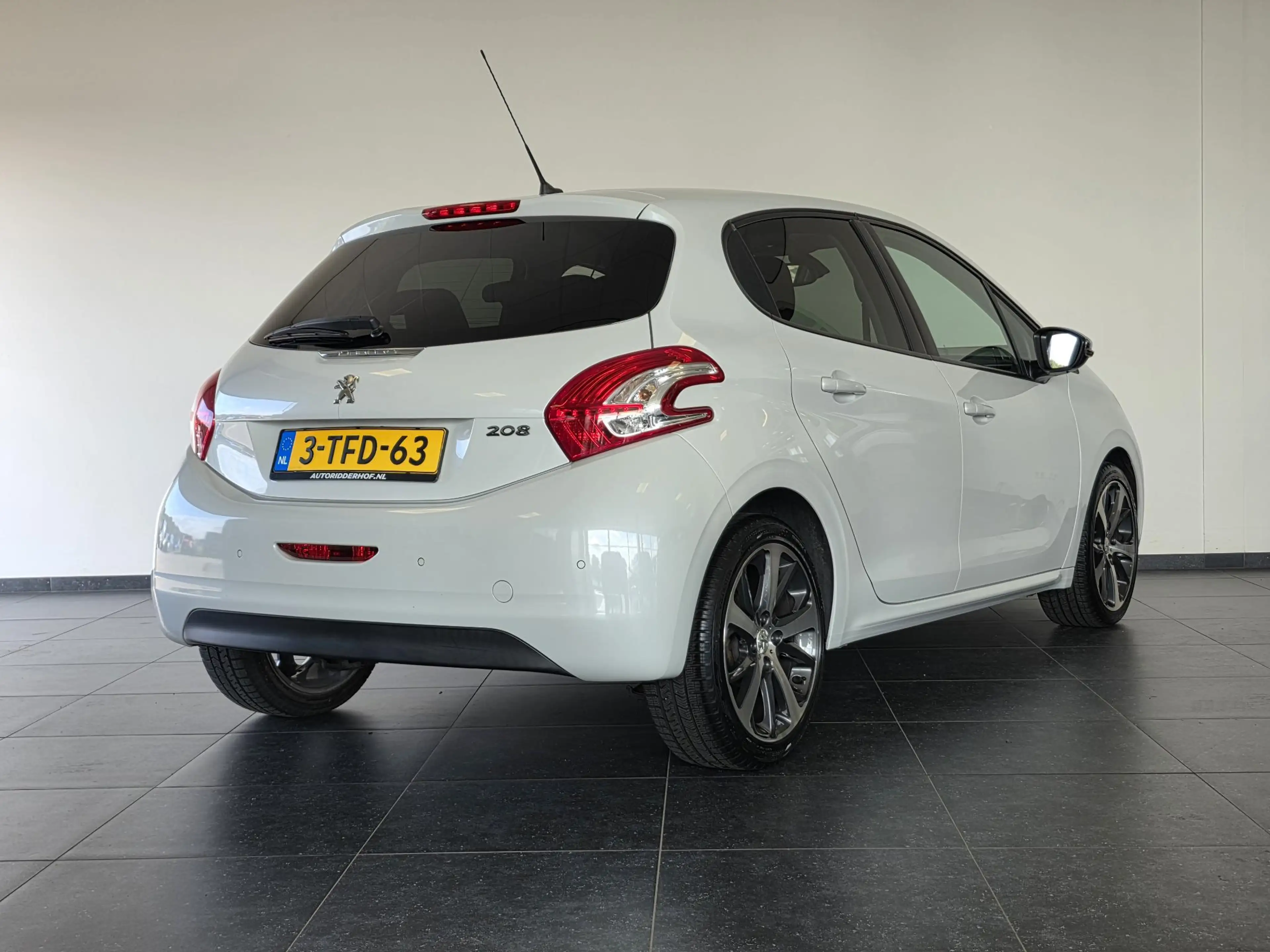 Peugeot 208 1.2 VTi Oxygo | NL-Auto | 100% Dlr onderhouden | L — photo 7