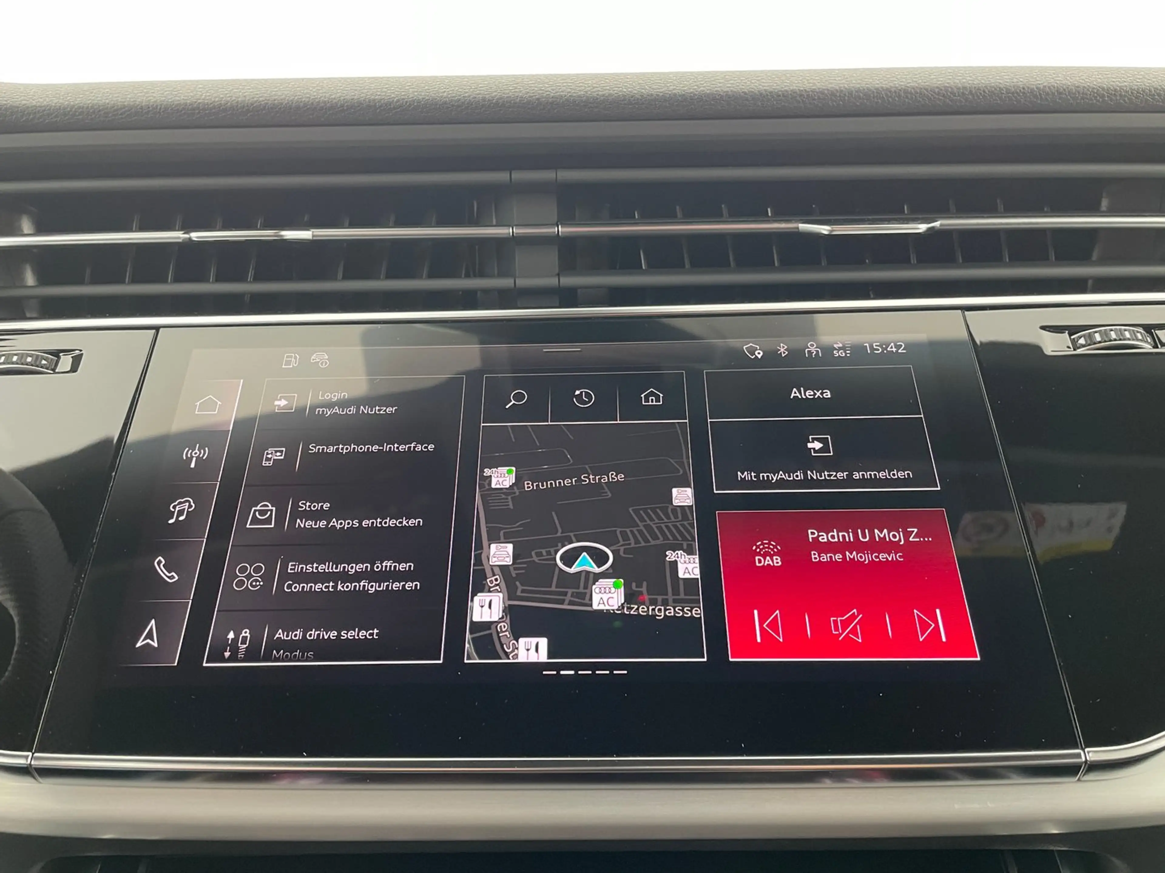 Audi Q7 60 TFSI e quattro 360 kW — photo 22