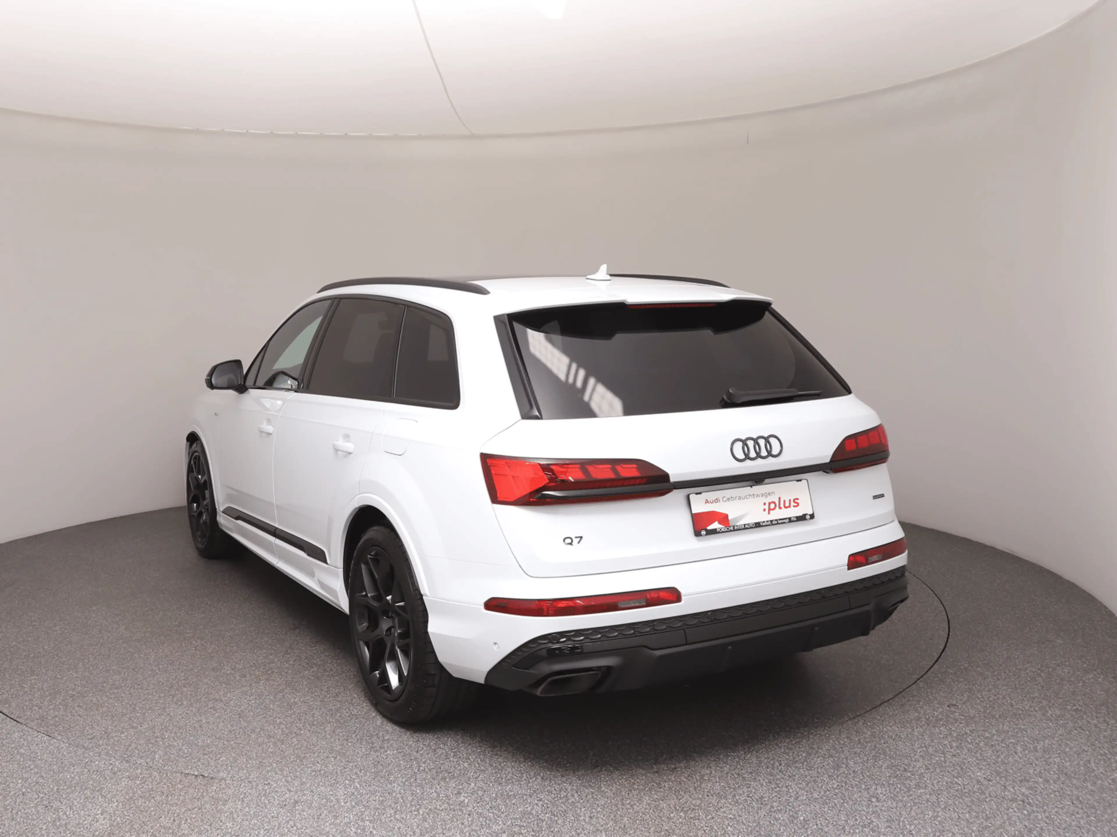 Audi Q7 60 TFSI e quattro 360 kW — photo 6