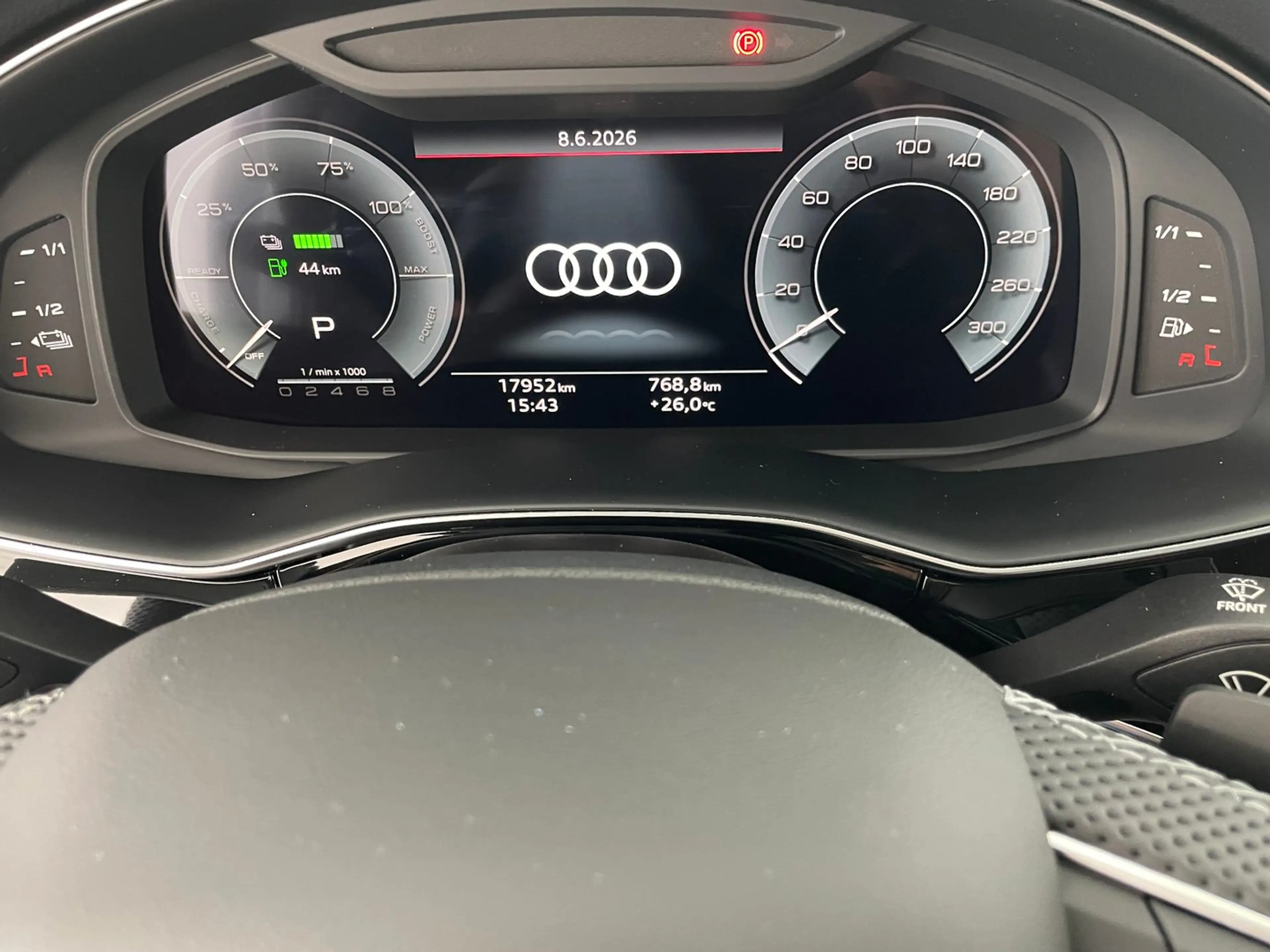 Audi Q7 60 TFSI e quattro 360 kW — photo 18
