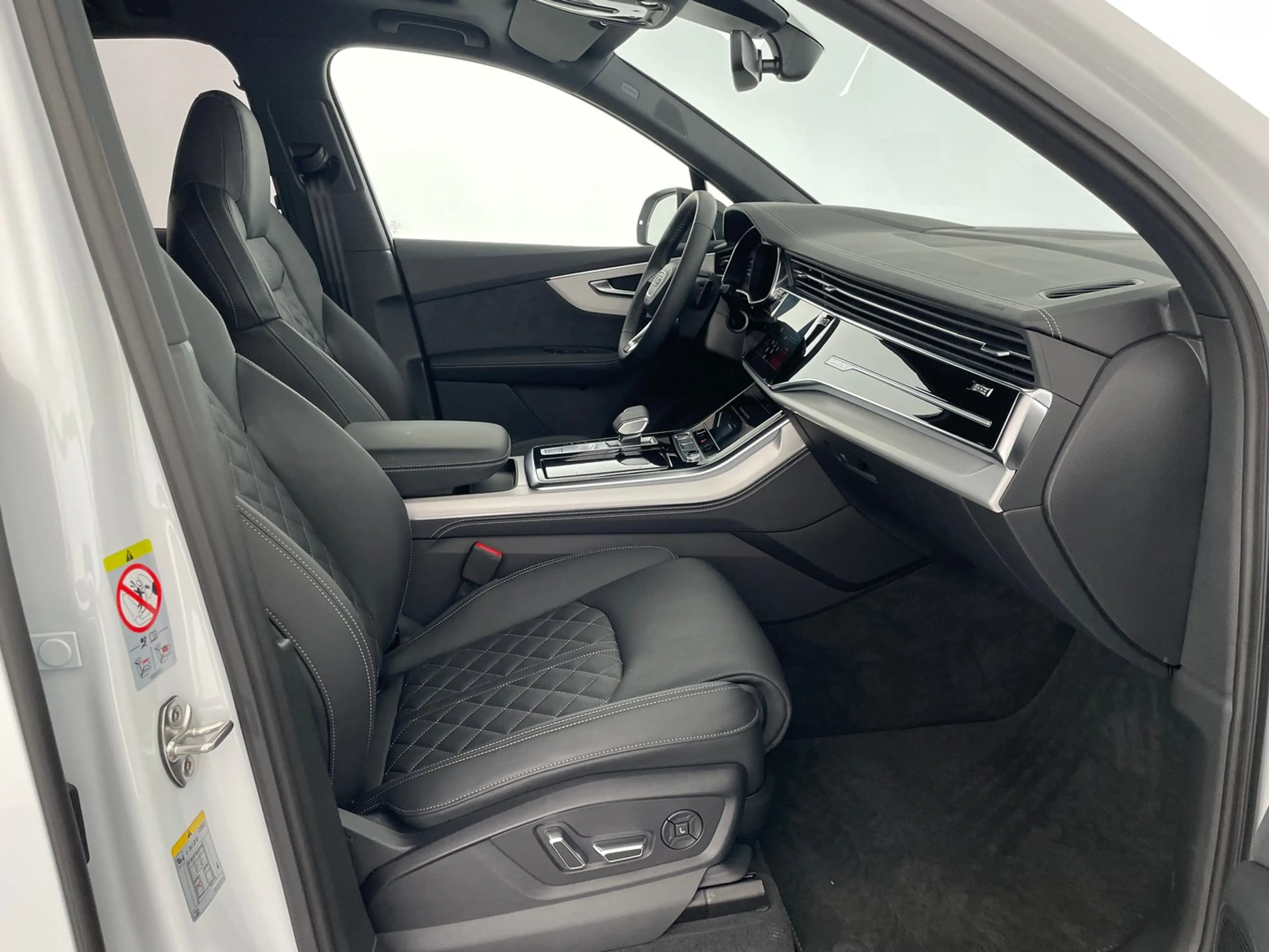 Audi Q7 60 TFSI e quattro 360 kW — photo 9