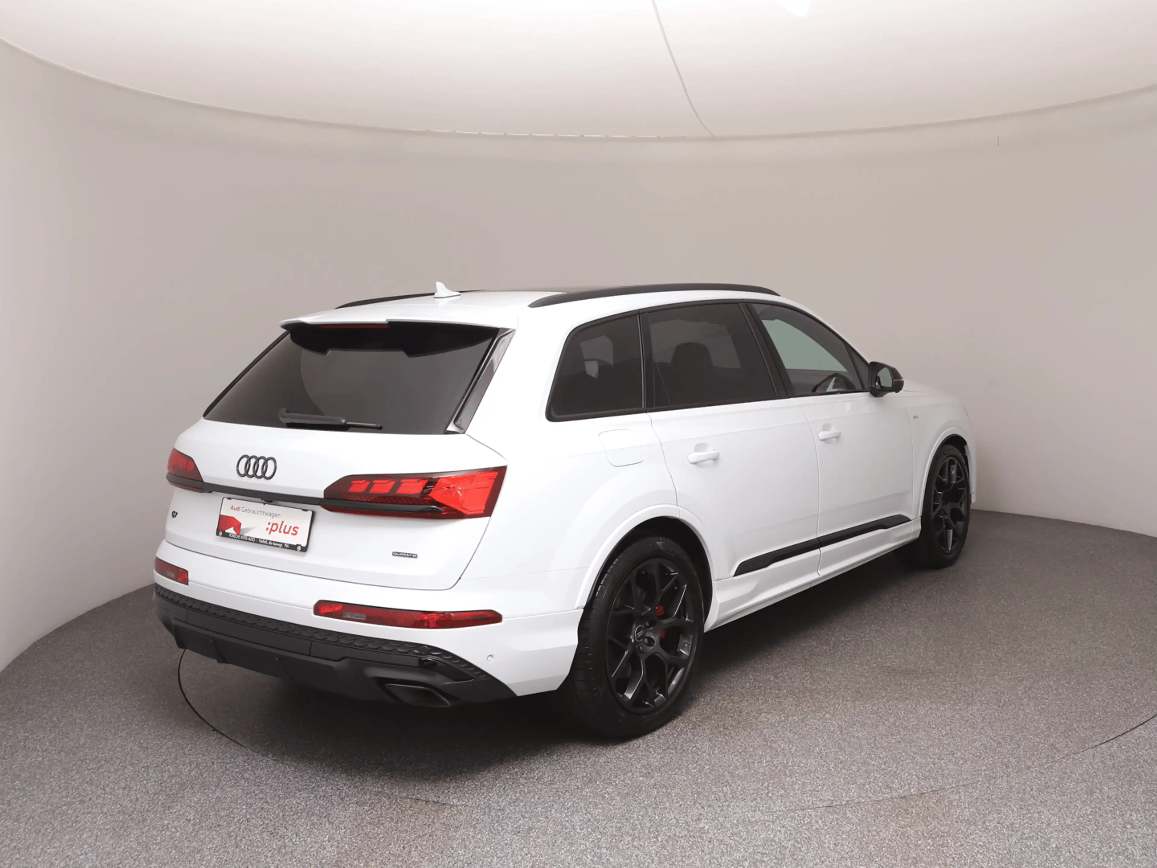 Audi Q7 60 TFSI e quattro 360 kW — photo 4