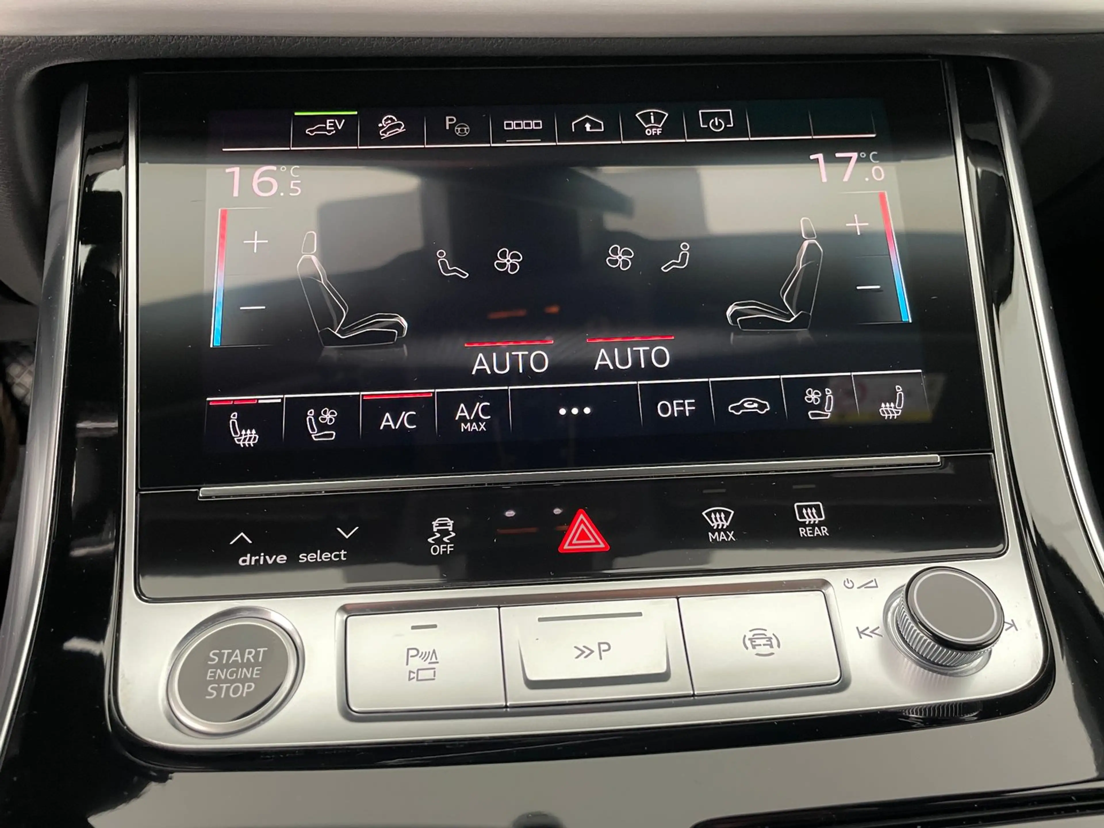 Audi Q7 60 TFSI e quattro 360 kW — photo 28