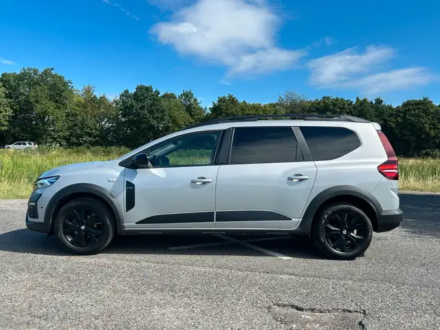 Dacia Jogger view 2