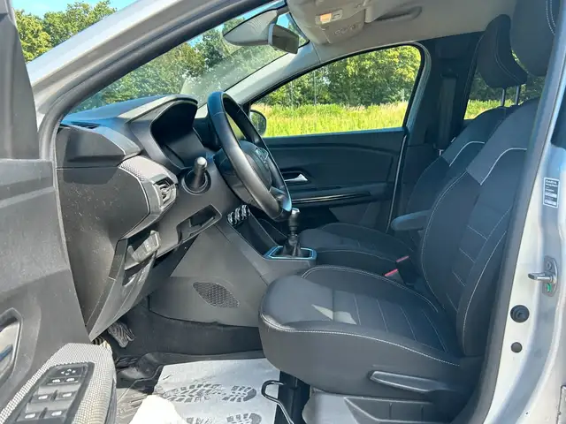 Dacia Jogger view 11