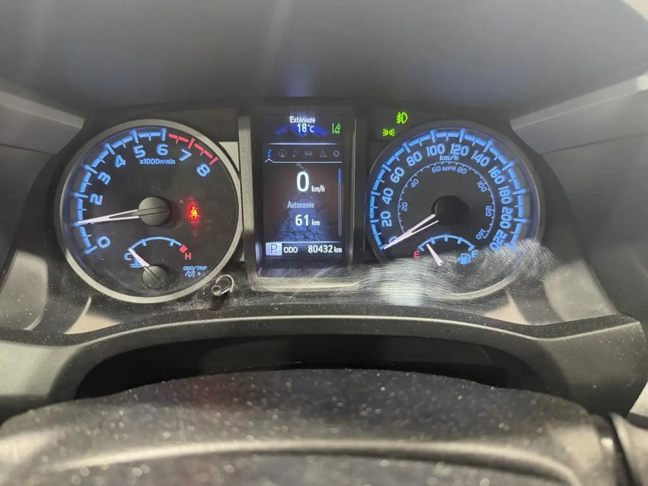 Toyota Tacoma снимка Toyota Tacoma