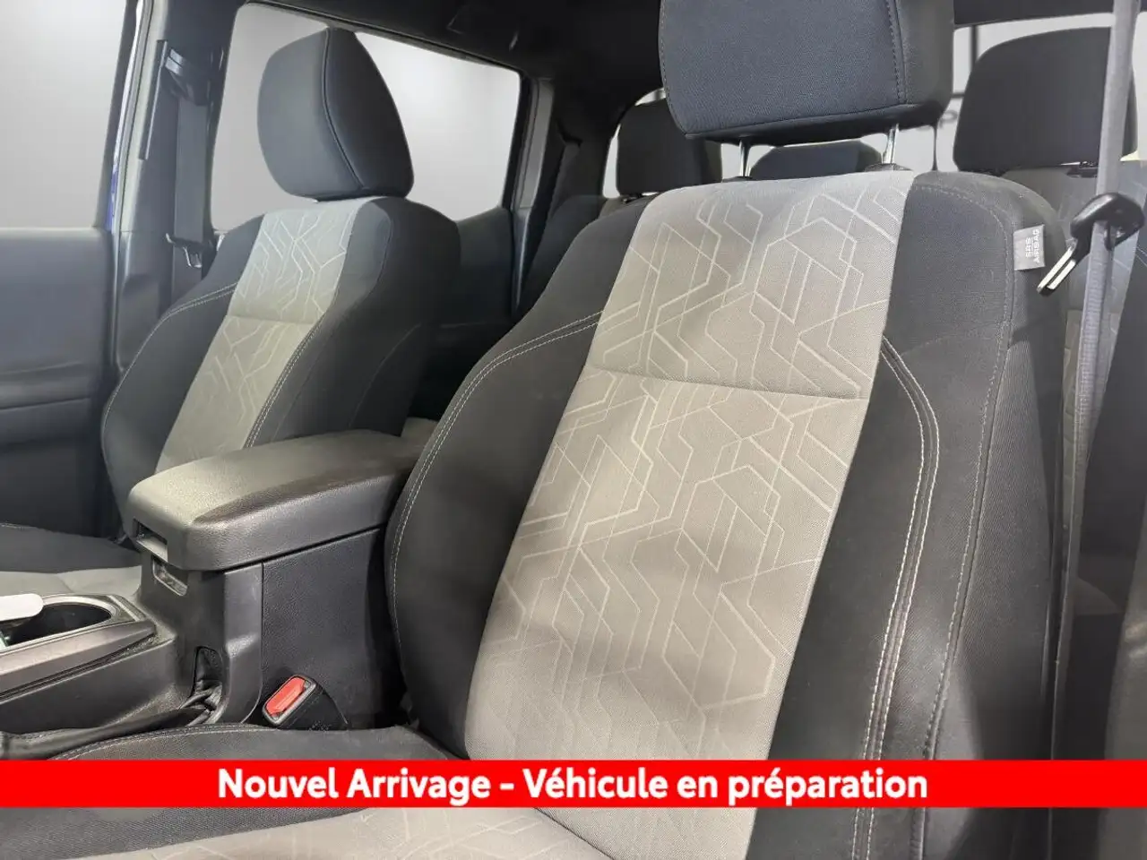 Toyota Tacoma снимка Toyota Tacoma
