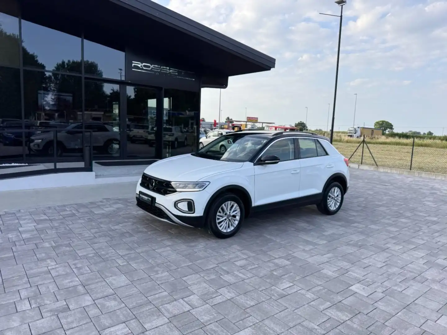 Volkswagen T-Roc 1.0 TSI RESTYLING ANCHE PER NEOPATENTATI Blanc - 2