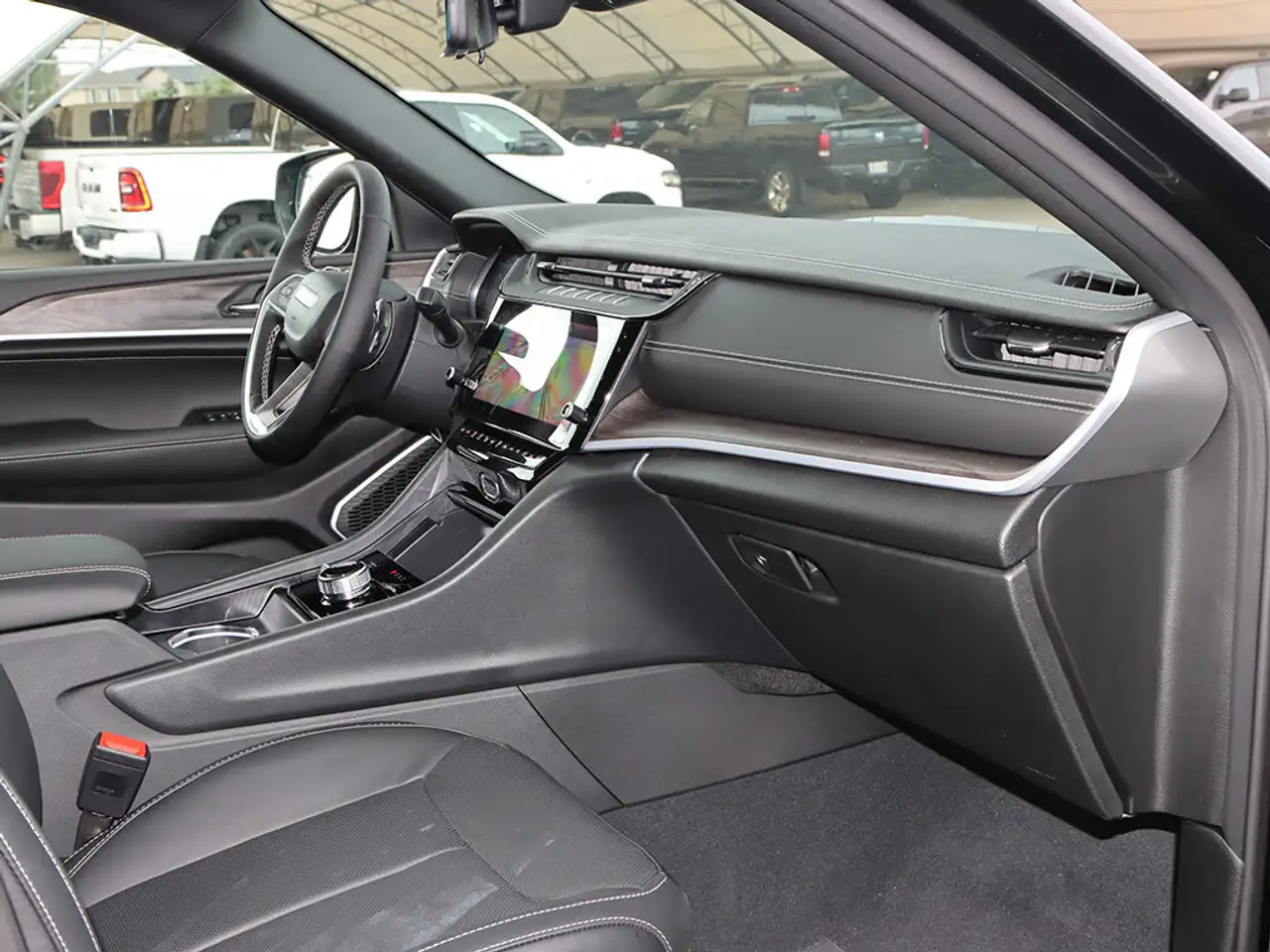 Jeep Grand Cherokee photo Jeep Grand Cherokee