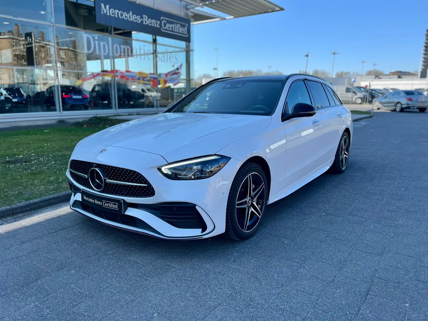 Mercedes-Benz C 300 Break e PHEV AMG Line (230 kW) Blanc - 1