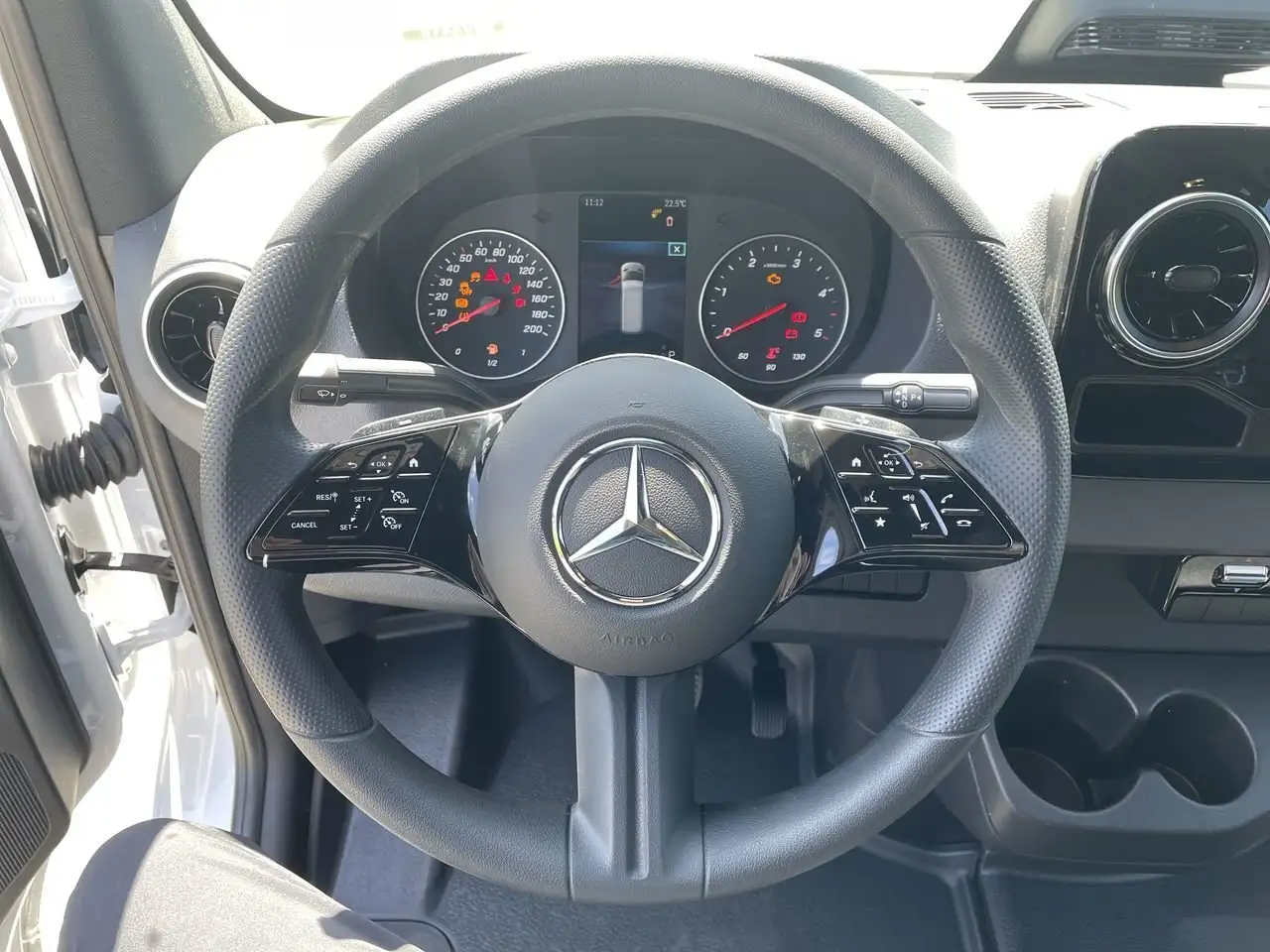 Mercedes-Benz Sprinter снимка Mercedes-Benz Sprinter