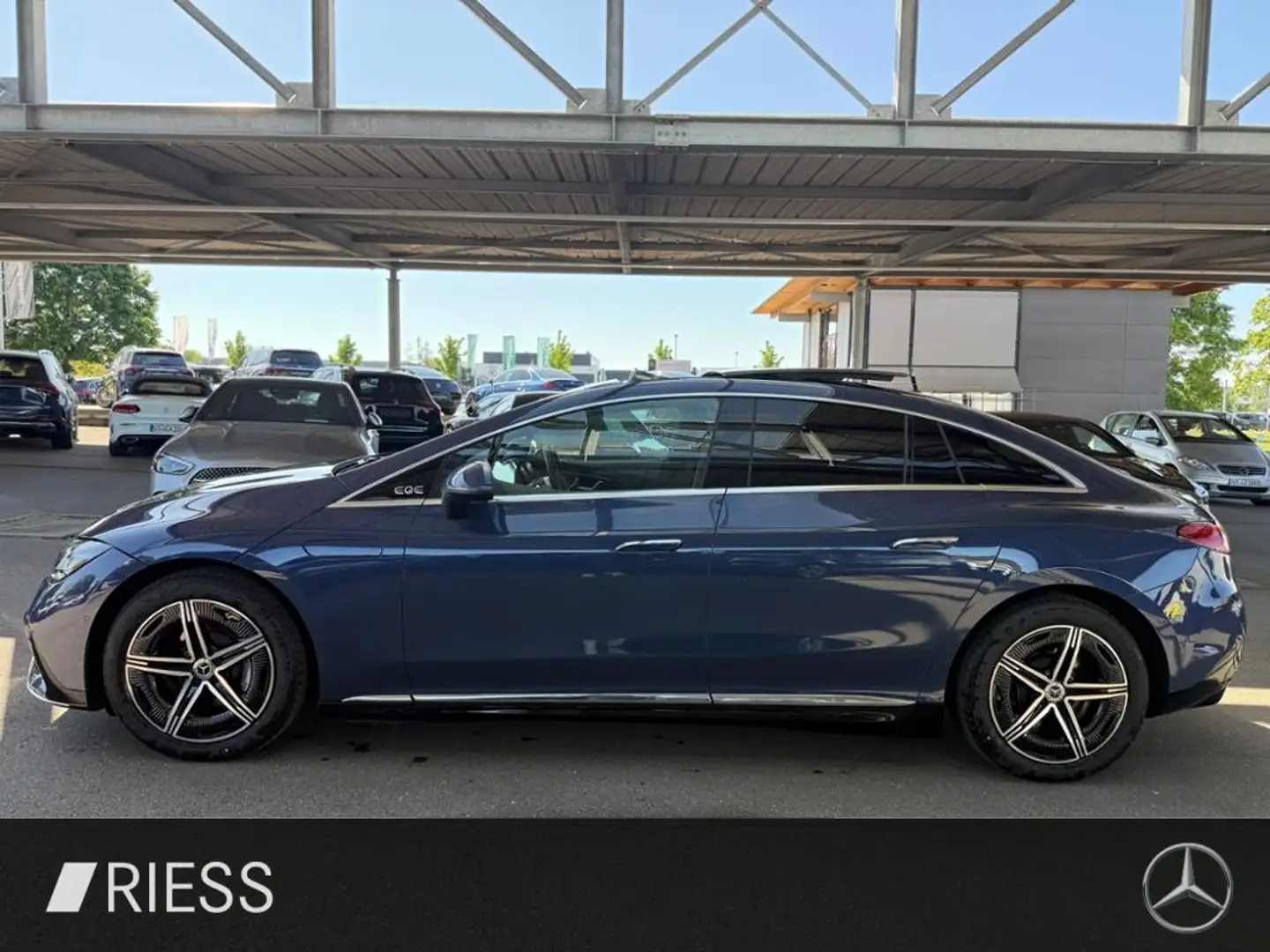 Mercedes-Benz EQE 500 4M AMG Sport Distr Hyper Pano WPumpe Blauw - 2