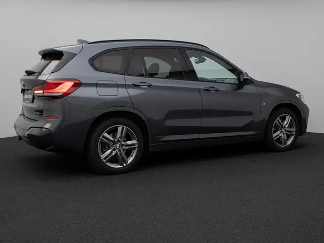 BMW X1 view 6