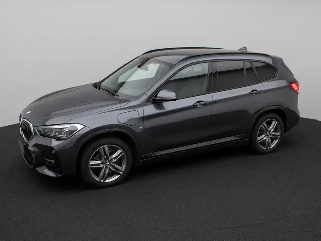BMW X1 view 12
