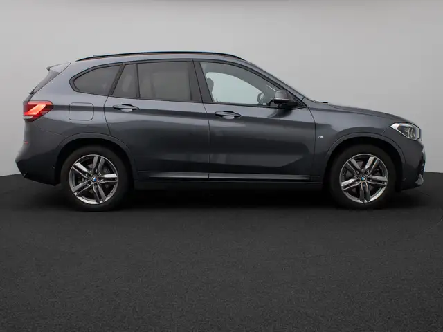 BMW X1 view 5