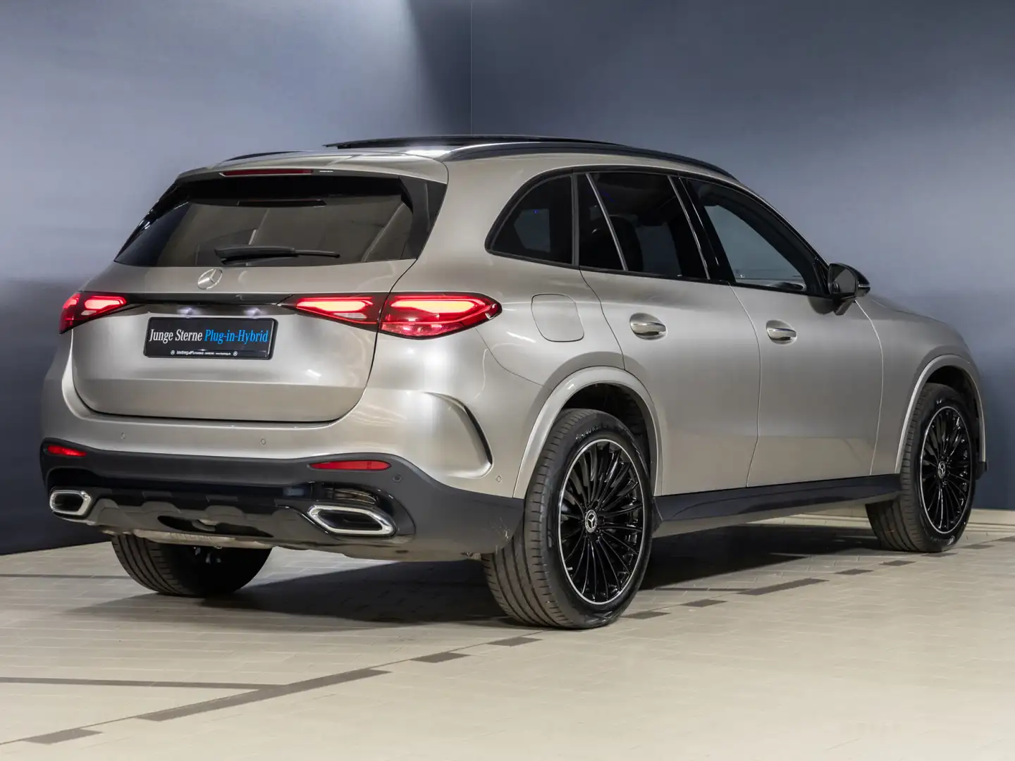 Mercedes-Benz GLC 300 GLC 300 de 4M AMG DIG.LIGHT/Pano/AHK/HUD/Distro/ Silber - 2
