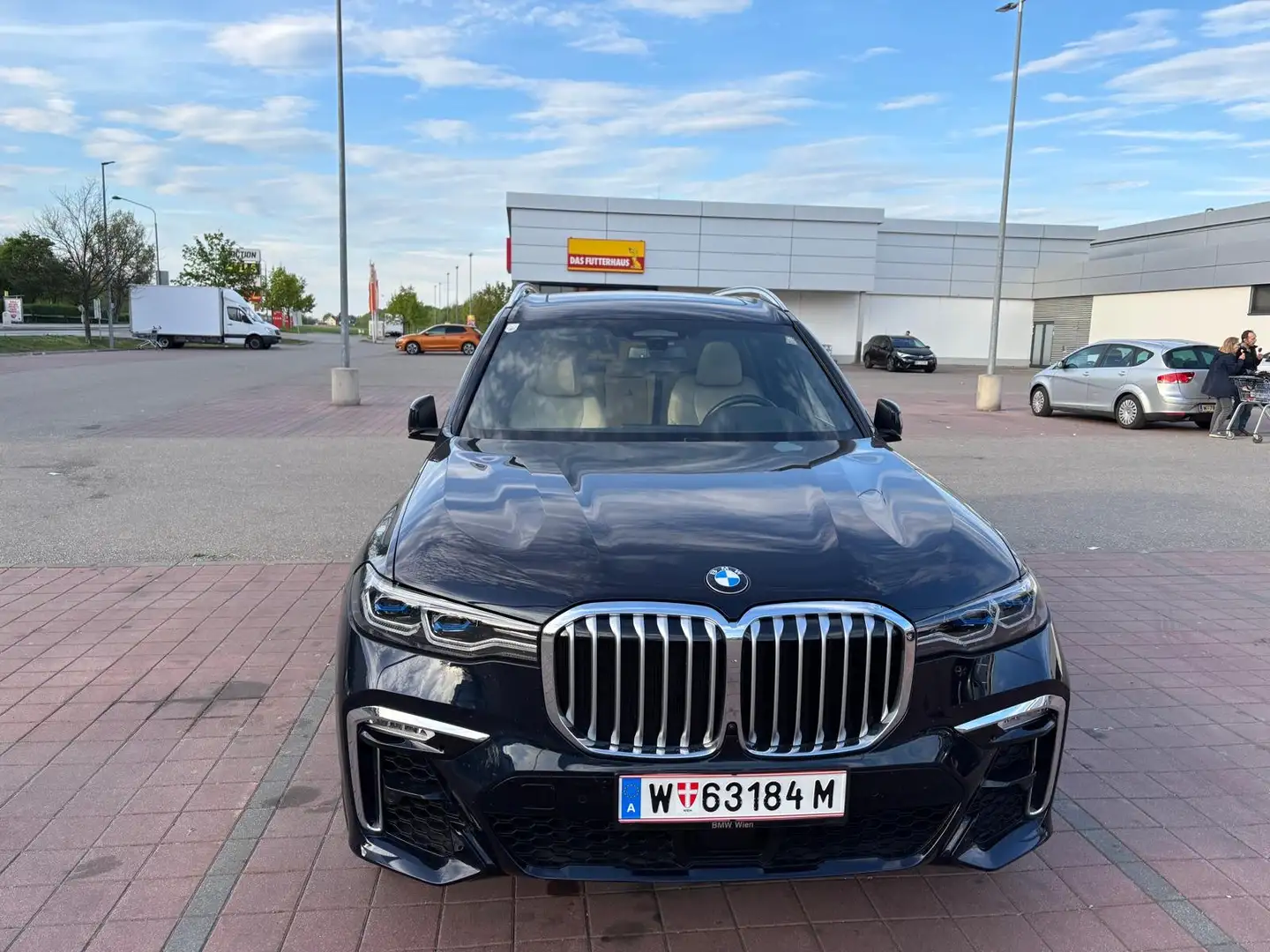 BMW X7 xDrive40D Schwarz - 2