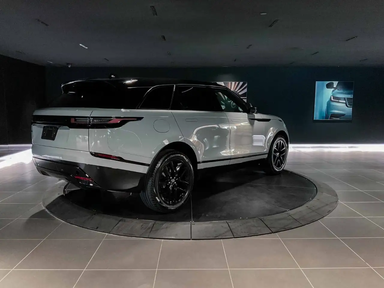 Land Rover Range Rover Velar снимка Land Rover Range Rover Velar