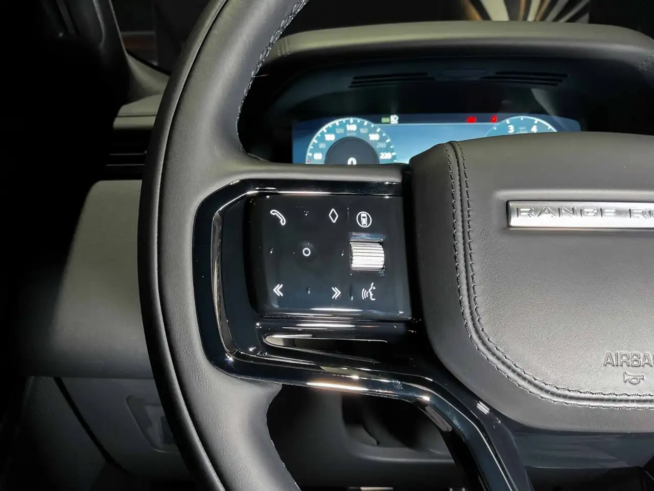 Land Rover Range Rover Velar снимка Land Rover Range Rover Velar