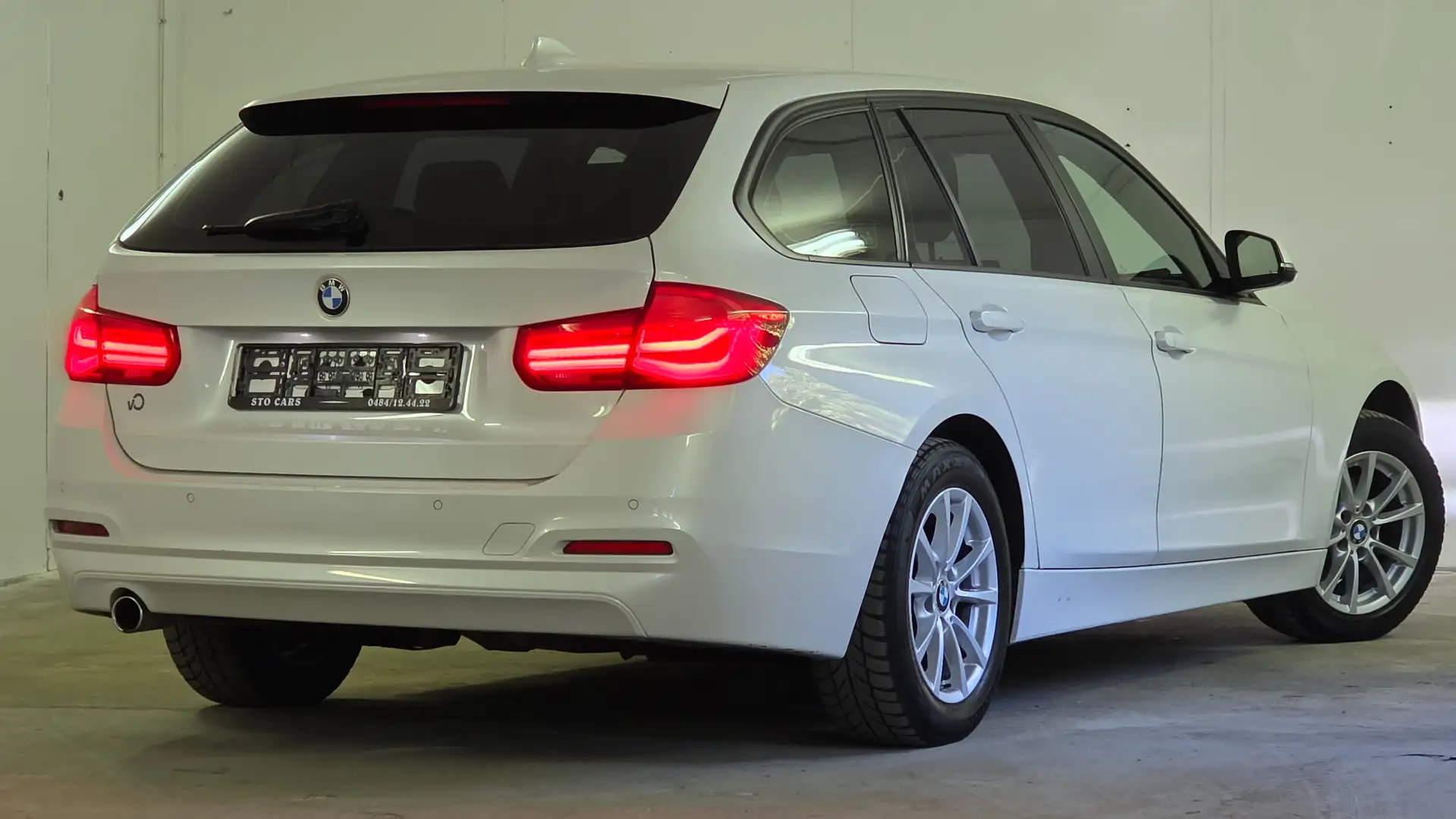 BMW 318 Touring 318 dA / Led / Gps / Garantie / Wit - 2
