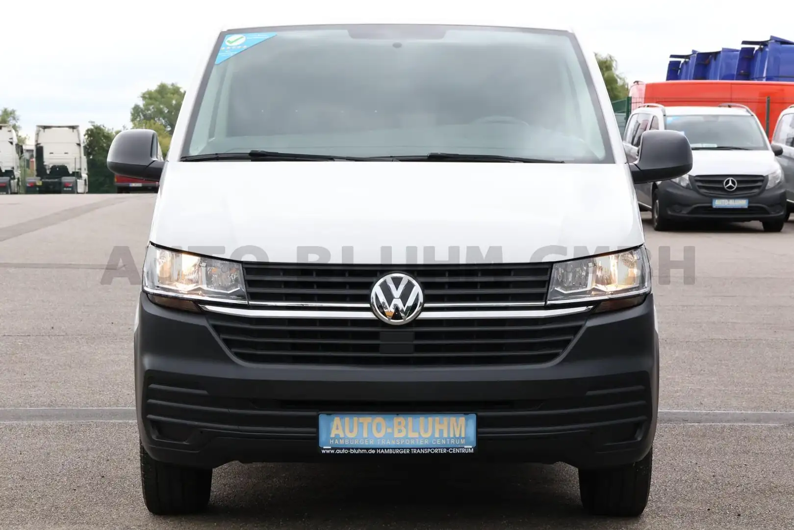 Volkswagen T6 Transporter T6.1 2.0 TDI-SCR Kasten L1 PDC 3-Sitze Klima DWA Blanco - 2