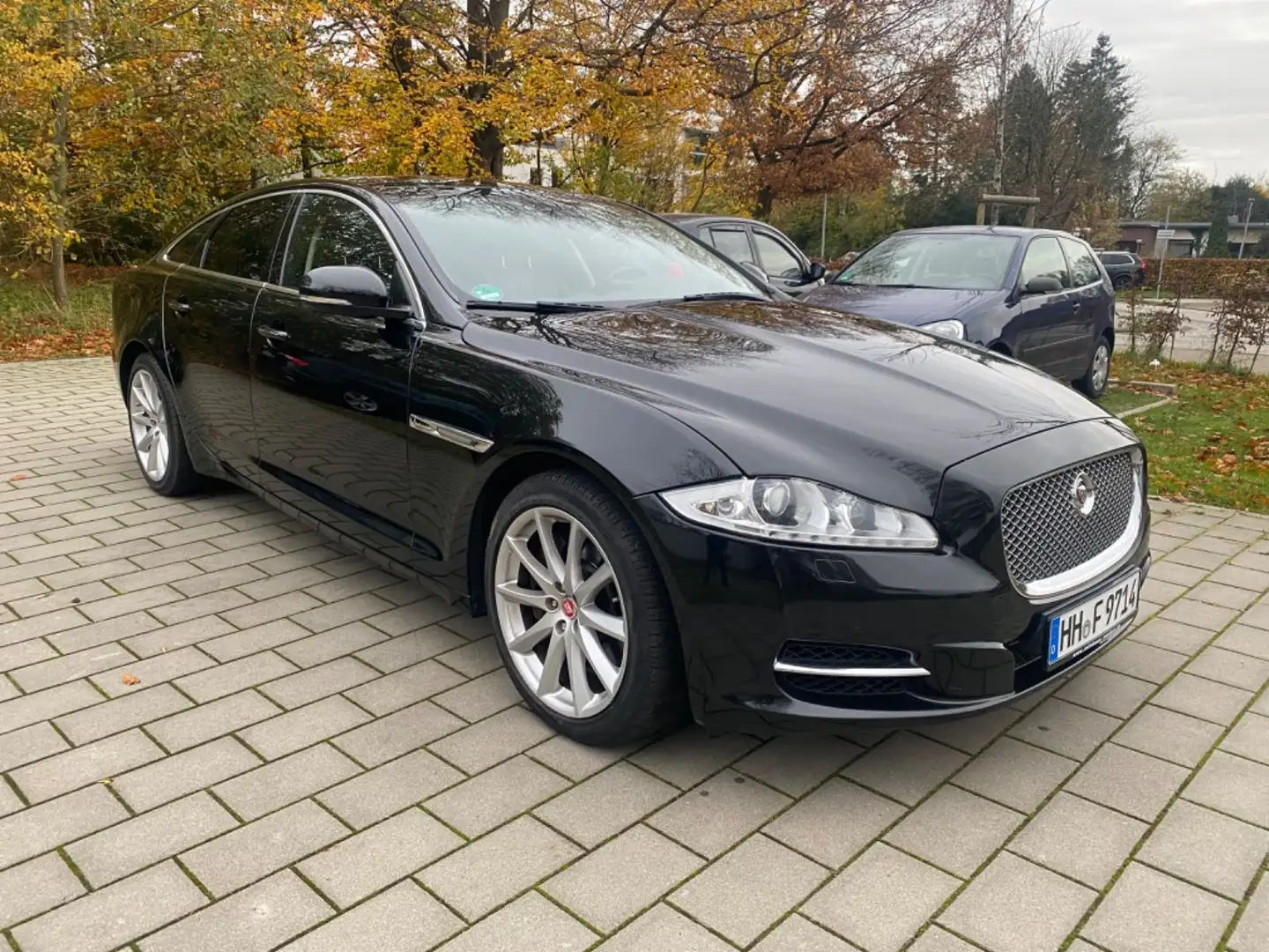 Jaguar XJ Premium Luxury Vollausstattung Schwarz - 2