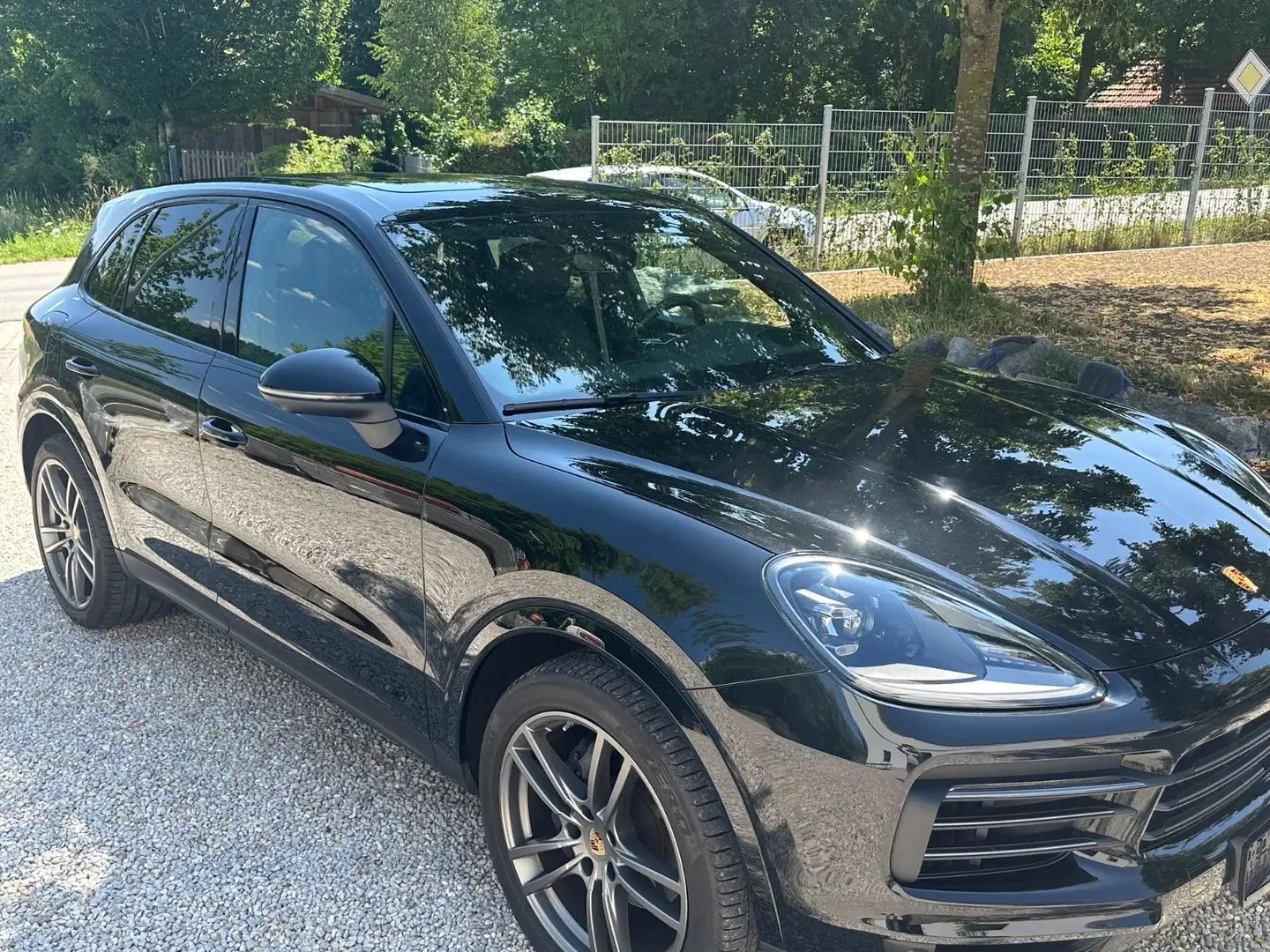 Porsche Cayenne Platinum Edition Approved 04/27 Schwarz - 1