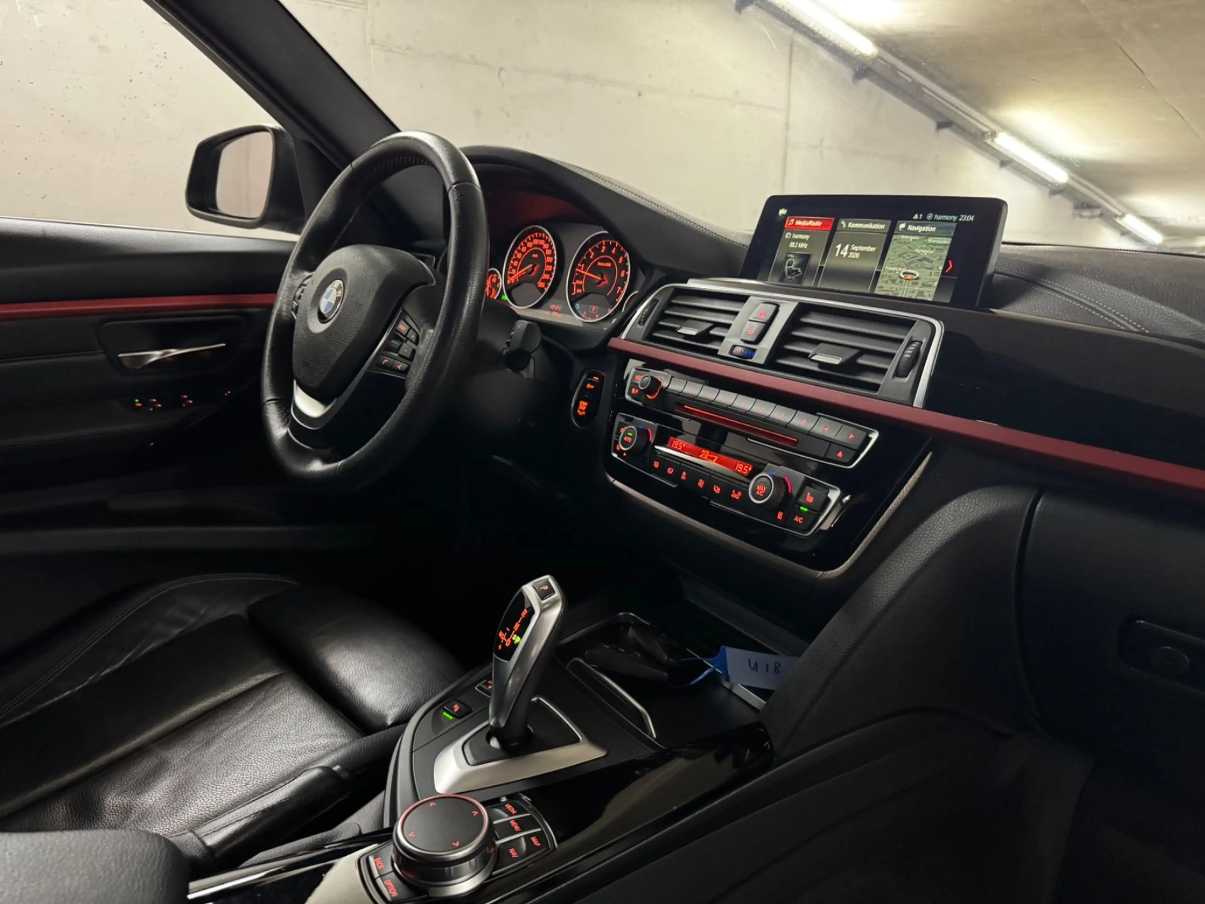 BMW 320 iA Lim. |SportLine|NaviProf|LED|Leder|LCI| — photo 13