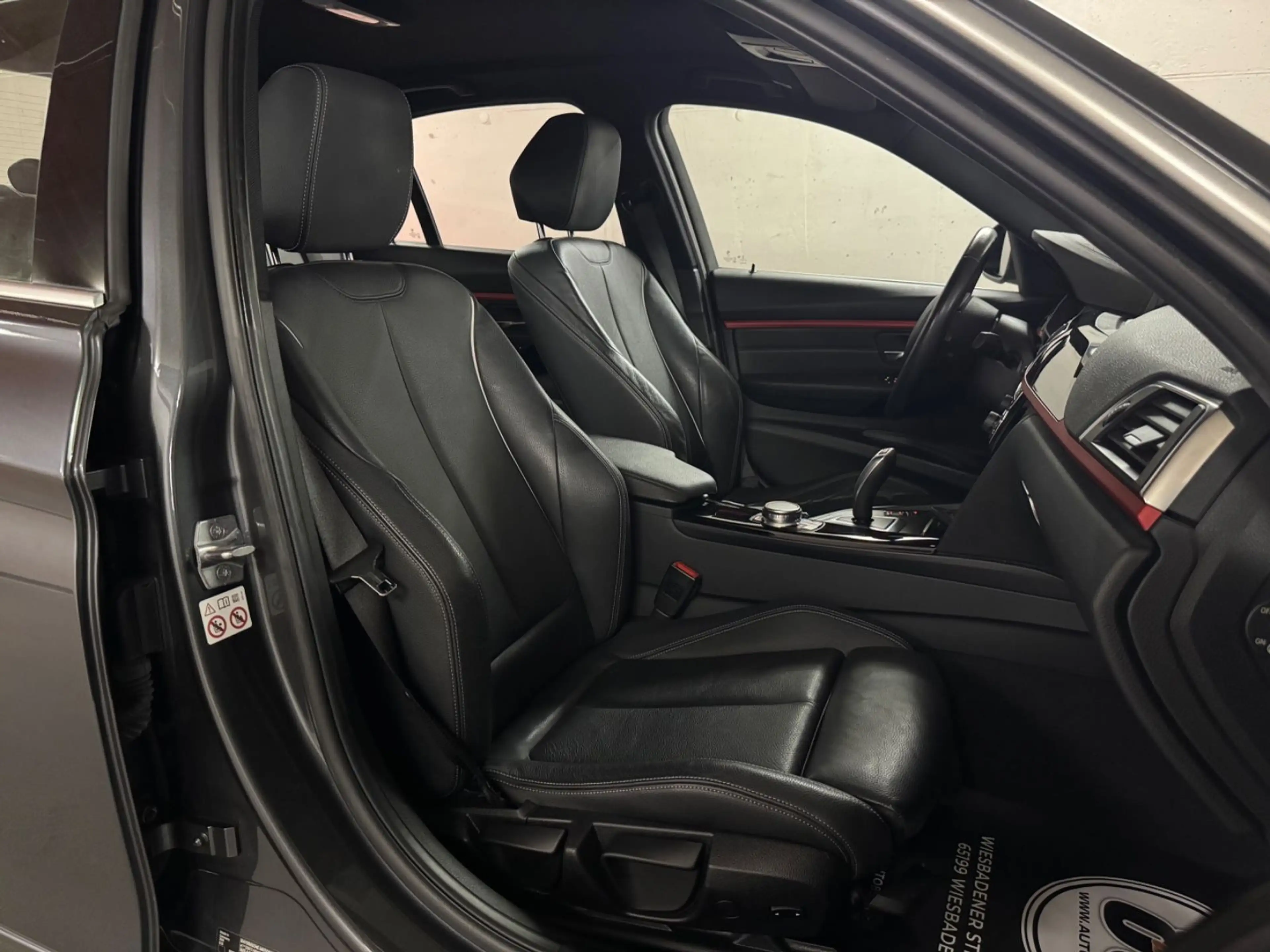BMW 320 iA Lim. |SportLine|NaviProf|LED|Leder|LCI| — photo 11