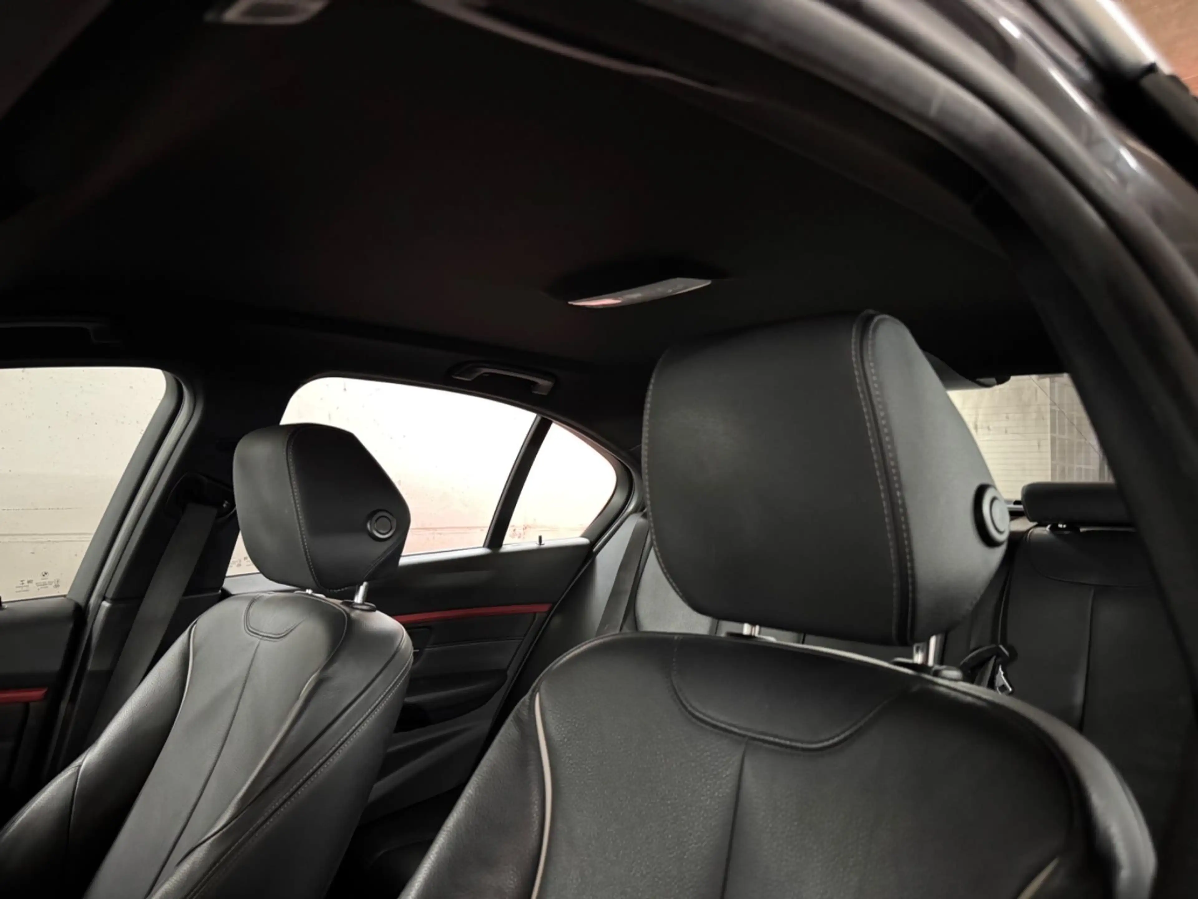 BMW 320 iA Lim. |SportLine|NaviProf|LED|Leder|LCI| — photo 10
