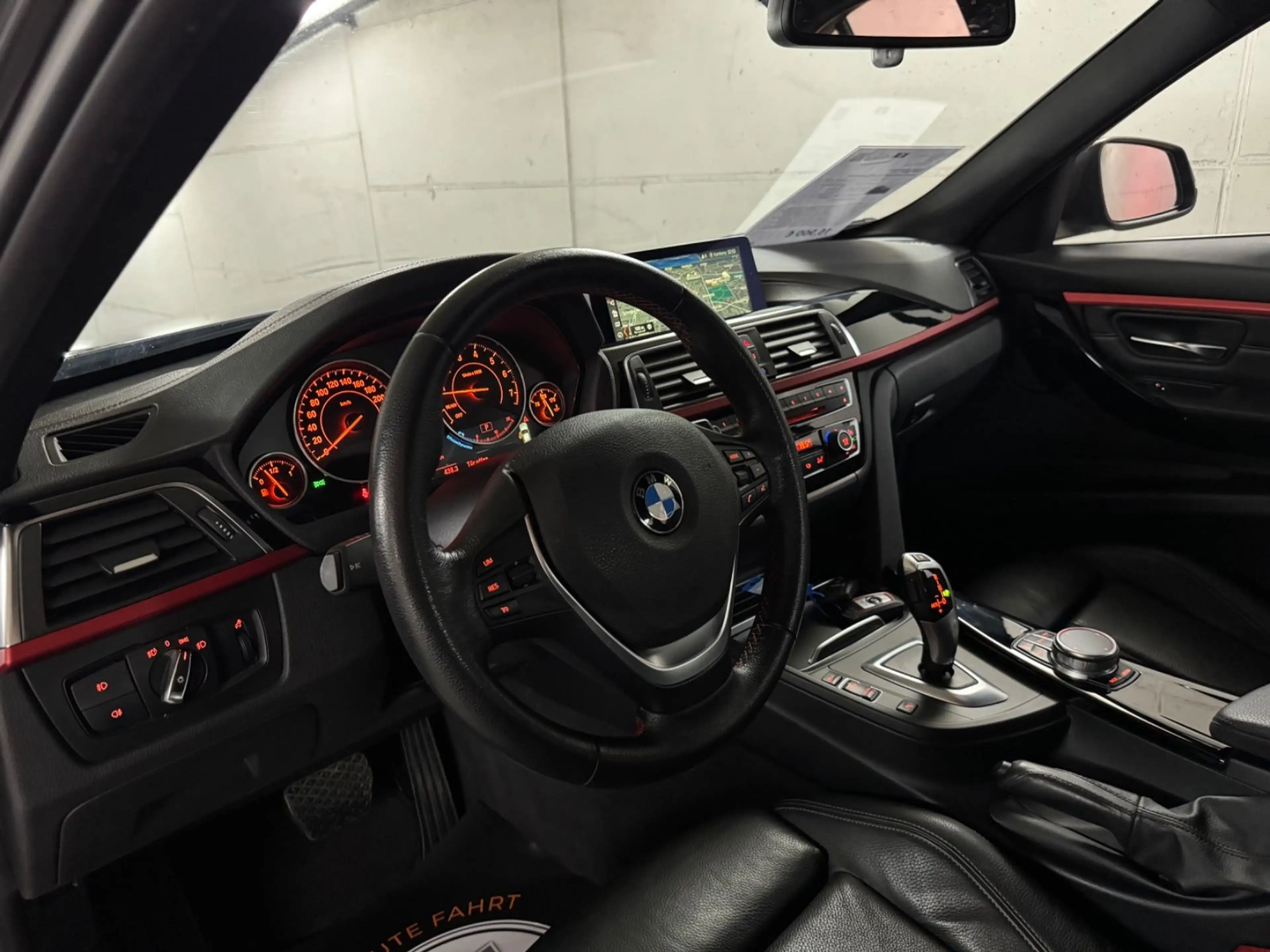 BMW 320 iA Lim. |SportLine|NaviProf|LED|Leder|LCI| — photo 6
