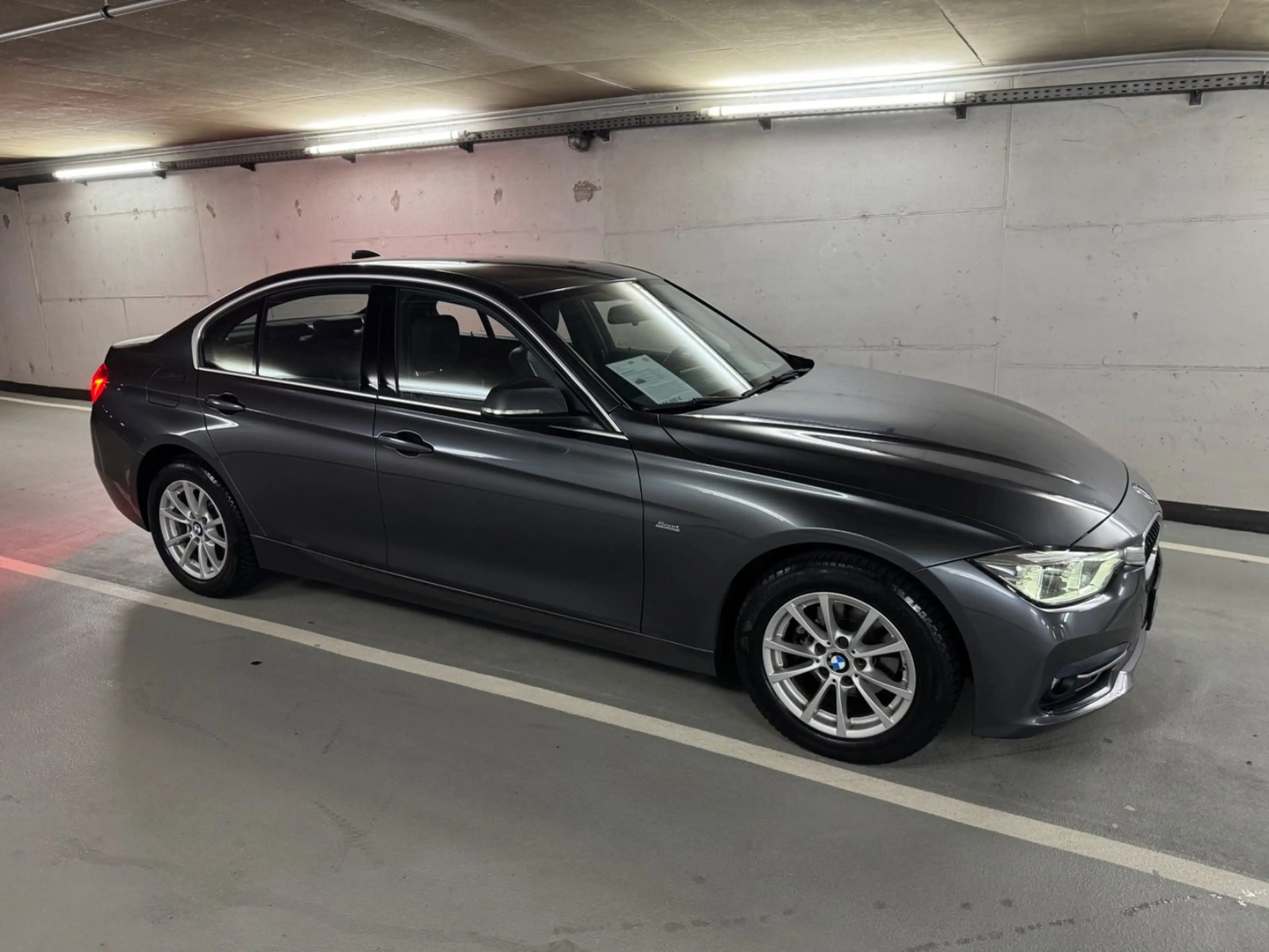 BMW 320 iA Lim. |SportLine|NaviProf|LED|Leder|LCI| — photo 4