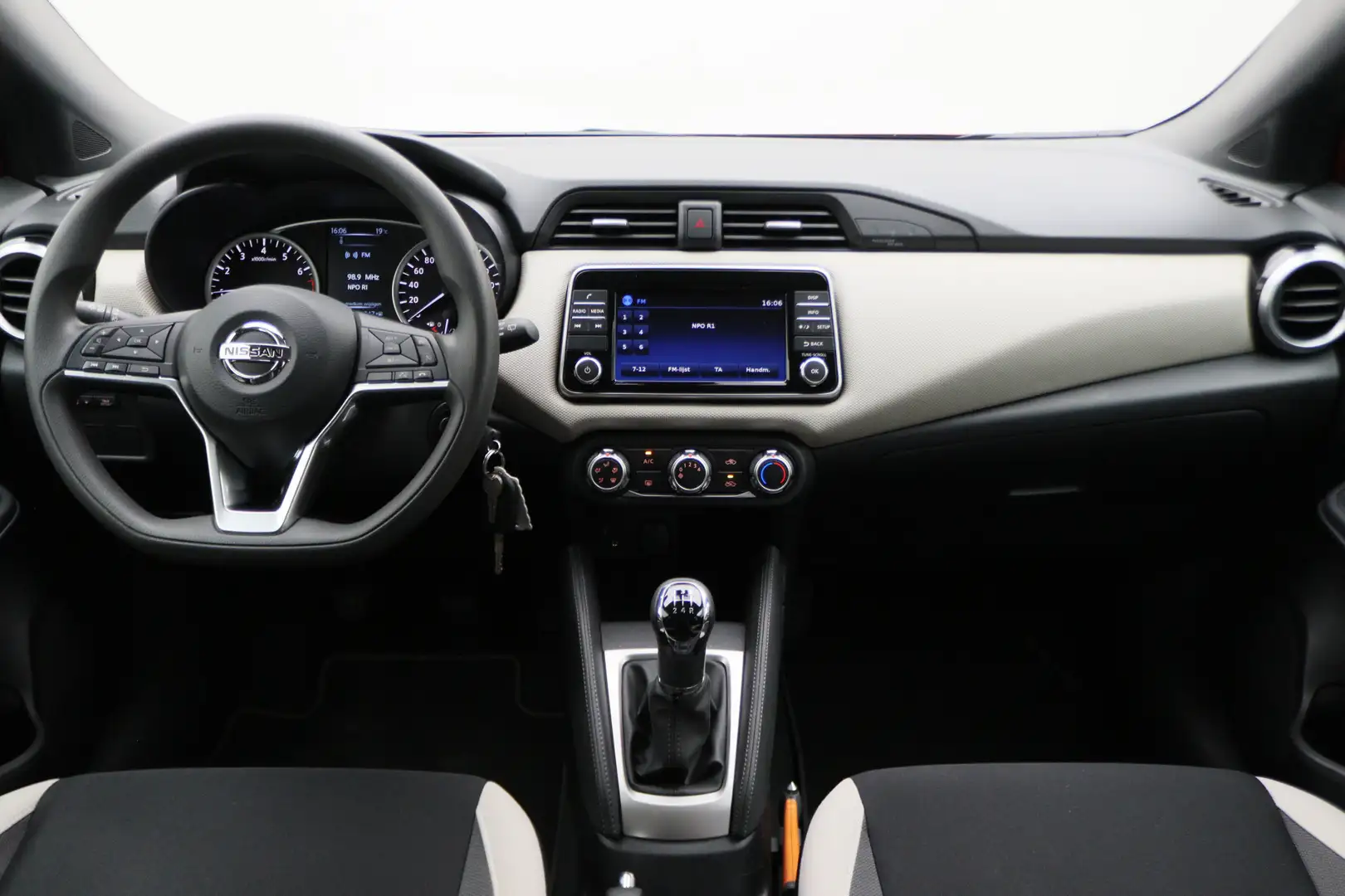 Nissan Micra 1.0L Acenta LED, Apple Carplay, Cruise, Trekhaak, Piros - 2