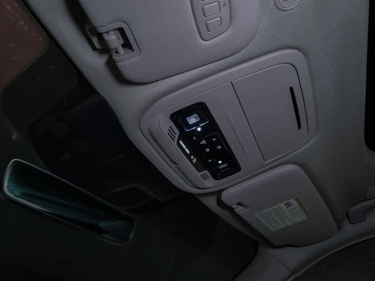 Lincoln Aviator снимка Lincoln Aviator