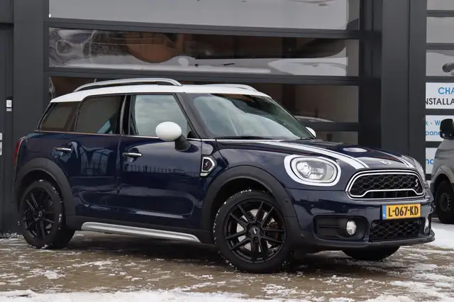 Mini Countryman view 28