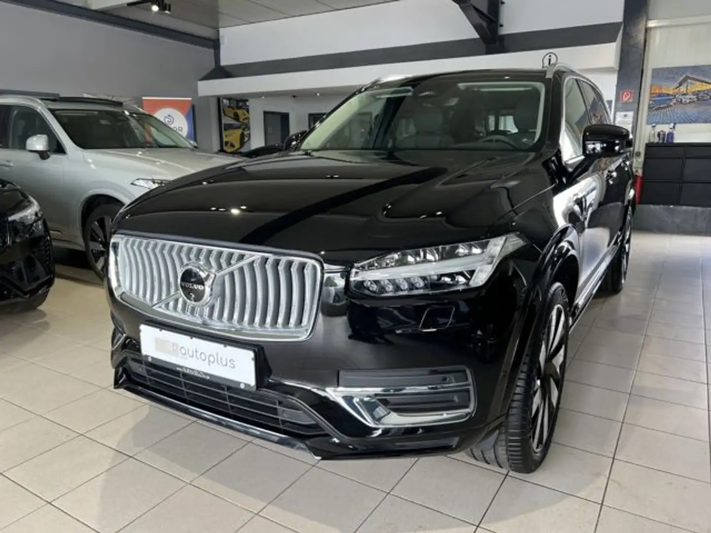 Volvo XC90 T8 Plus Bright Recharge AWD BLIS Pano 360° Schwarz - 2
