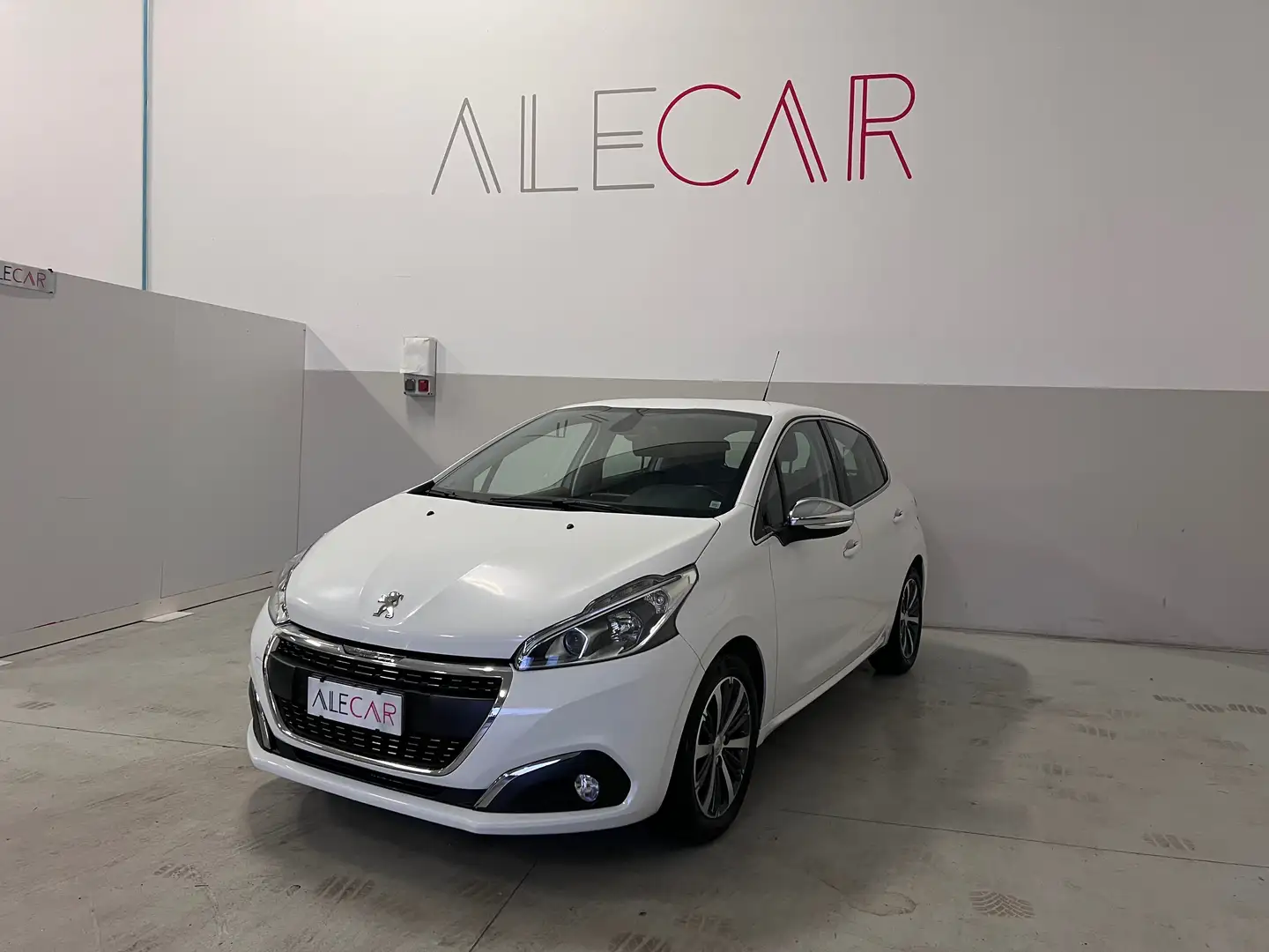 Peugeot 208 208 5p 1.2 puretech Allure 110 CV Blanco - 1