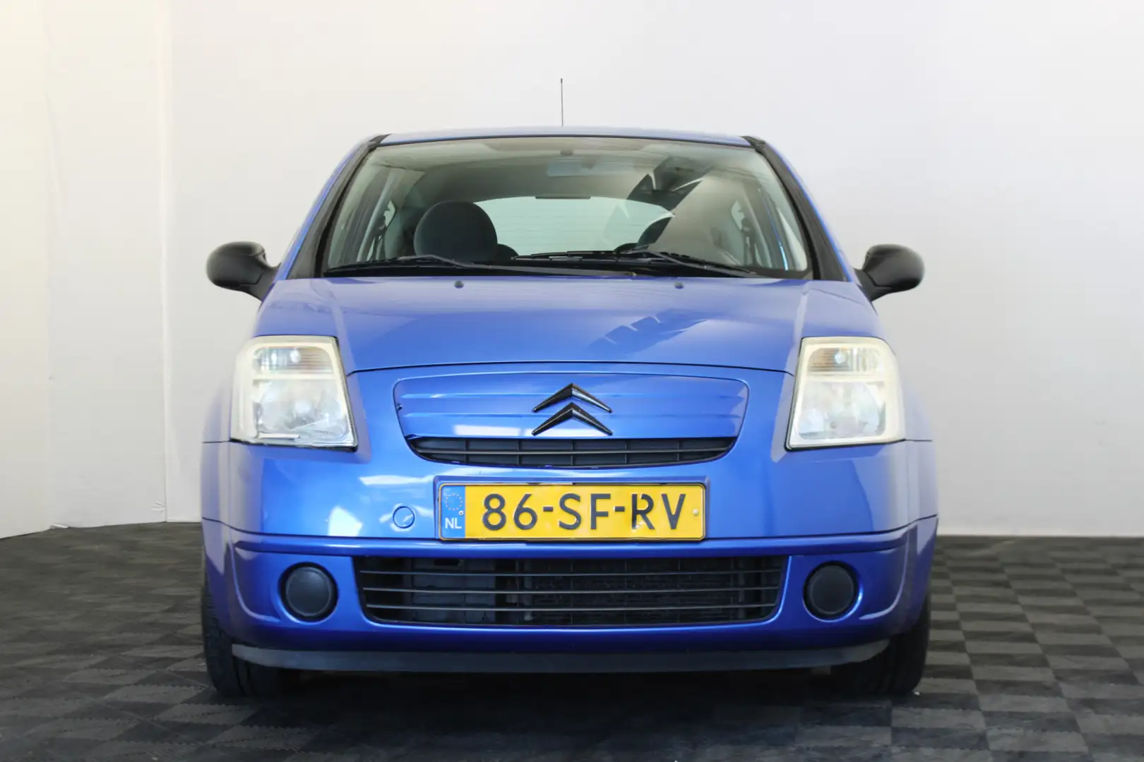 Citroen C2 1.1i Attraction Blauw - 2