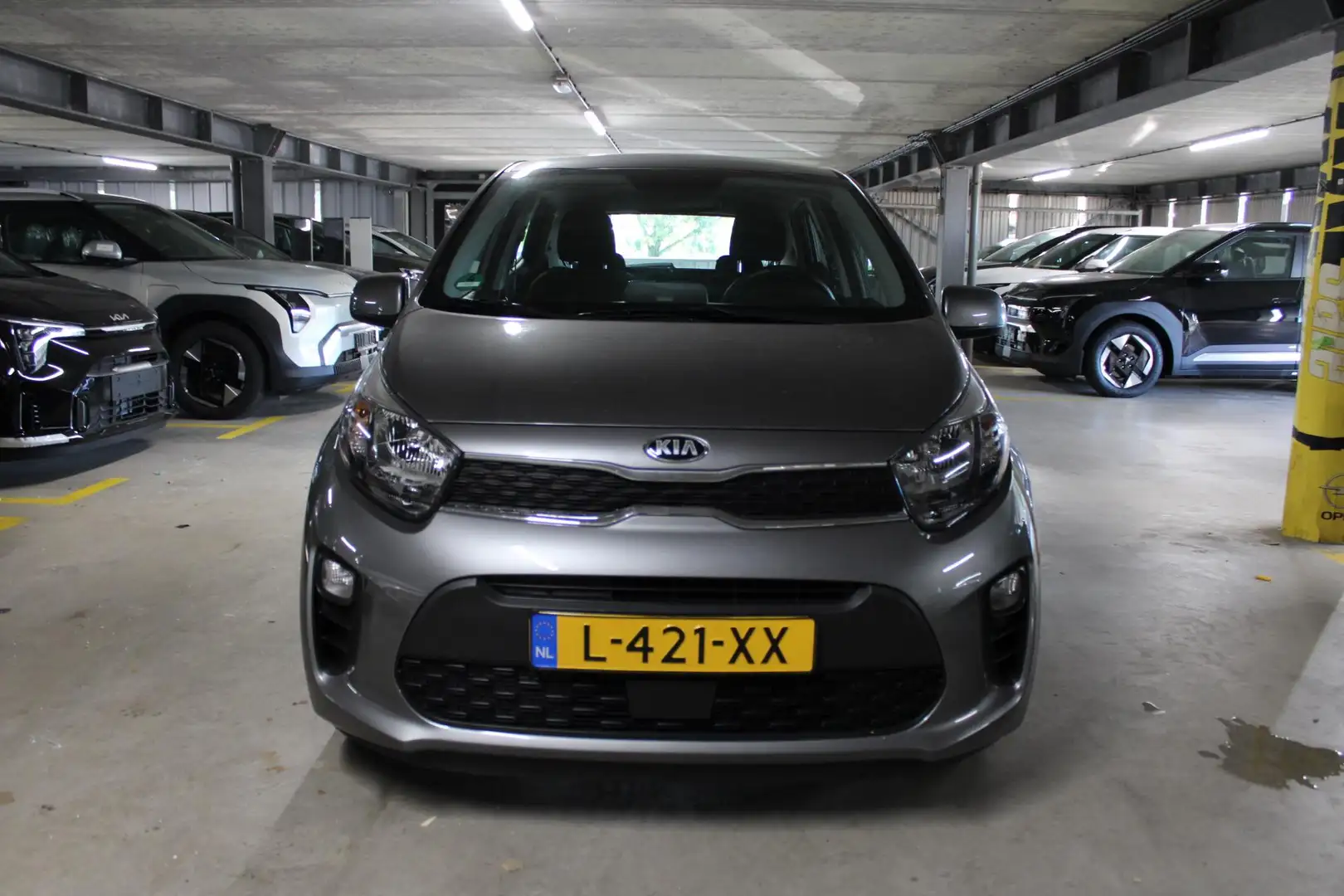 Kia Picanto 1.0 DPi DynamicLine l Navigatie l Camera l Apple C Grau - 2