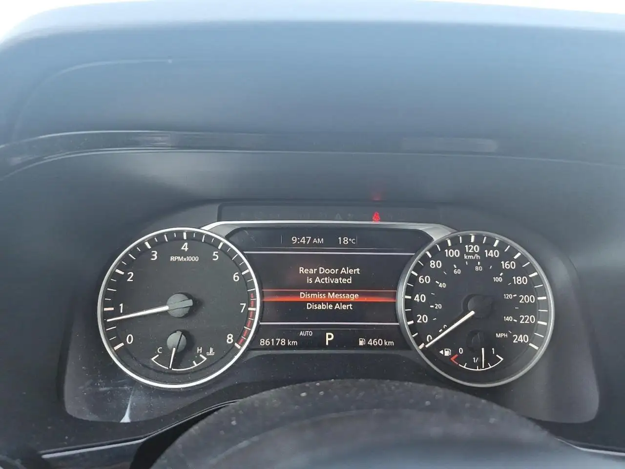 Nissan Pathfinder photo Nissan Pathfinder