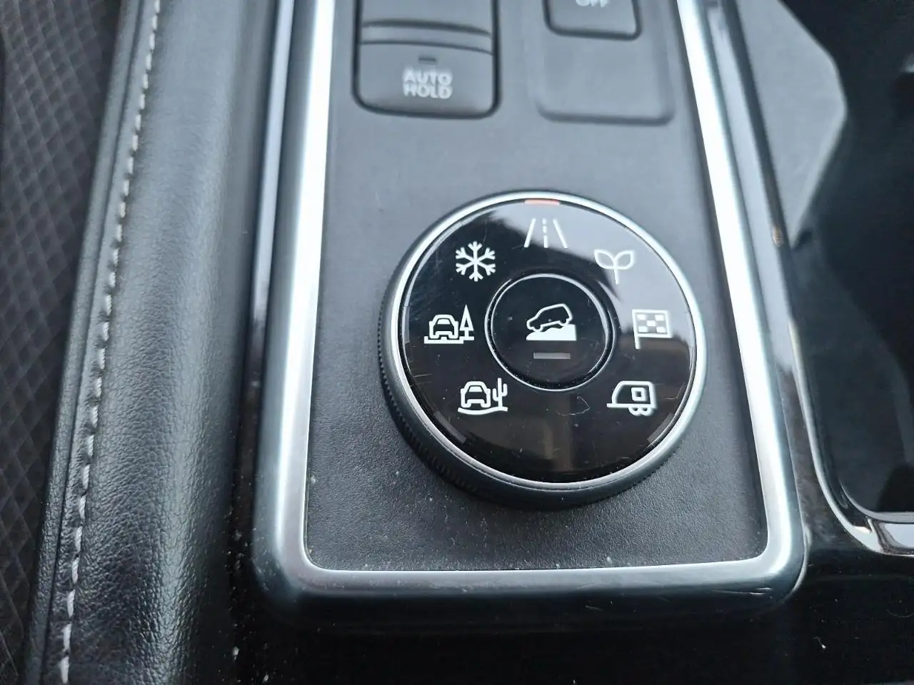 Nissan Pathfinder photo Nissan Pathfinder