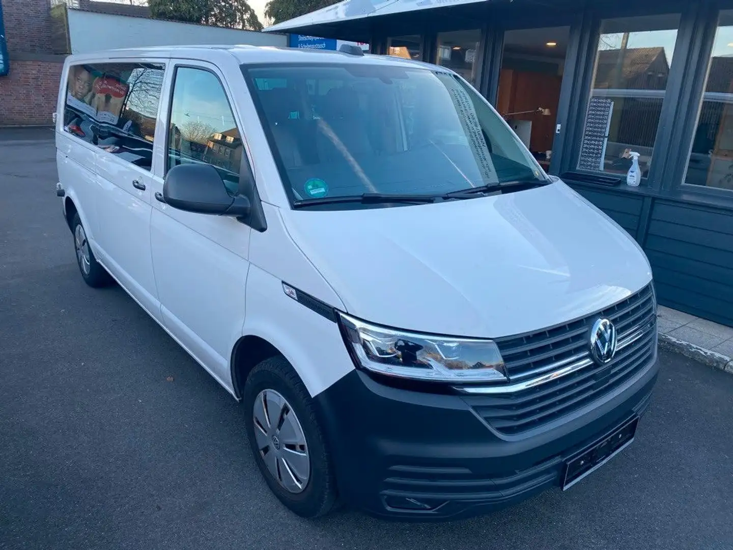 Volkswagen T6 Kombi T6 Lang 2.0TDI DSG 9 Sitze/AHK/Standh./LED/Flüge Blanc - 1