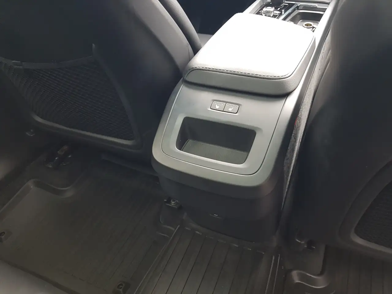 Volvo XC60 снимка Volvo XC60