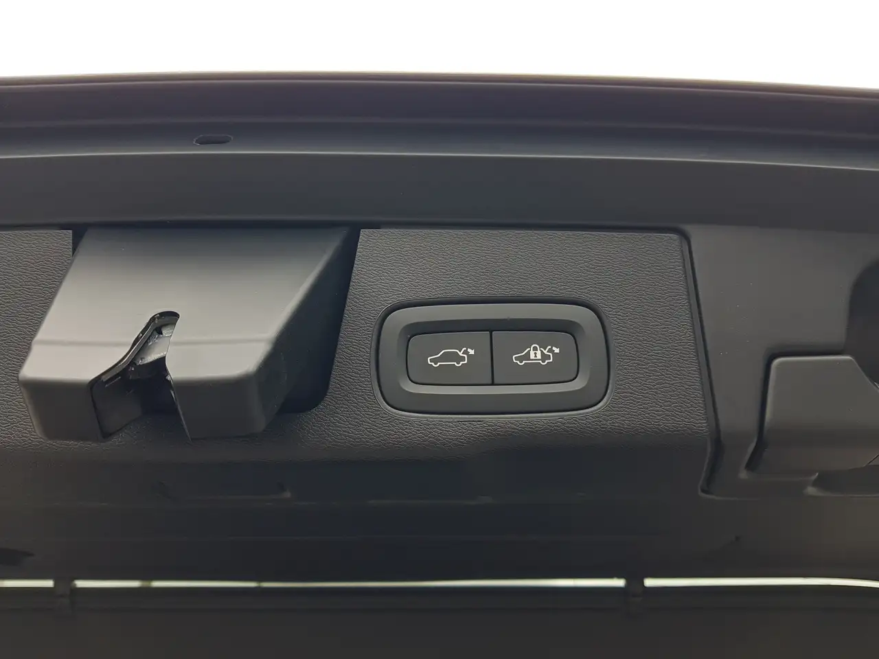 Volvo XC60 снимка Volvo XC60