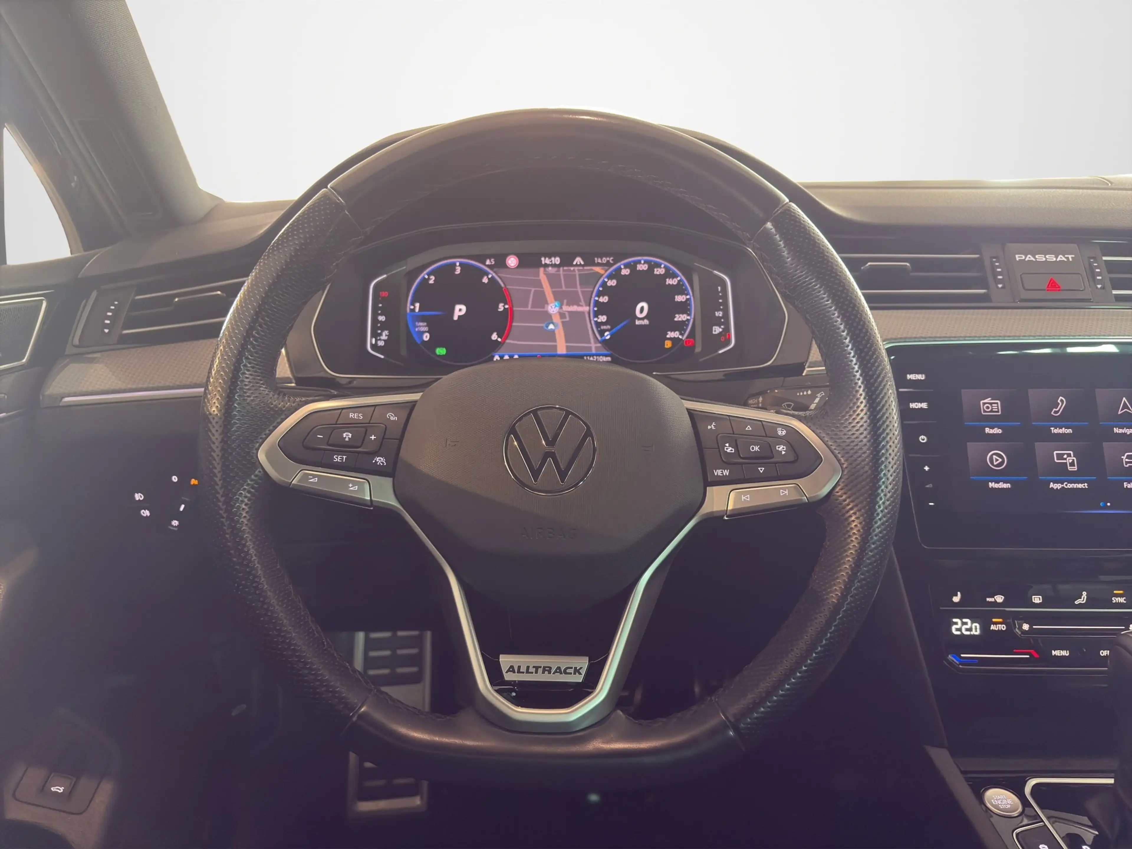 Volkswagen Passat Alltrack 2.0 TDI CarPlay|DCC|360°|AHK|LED — photo 14