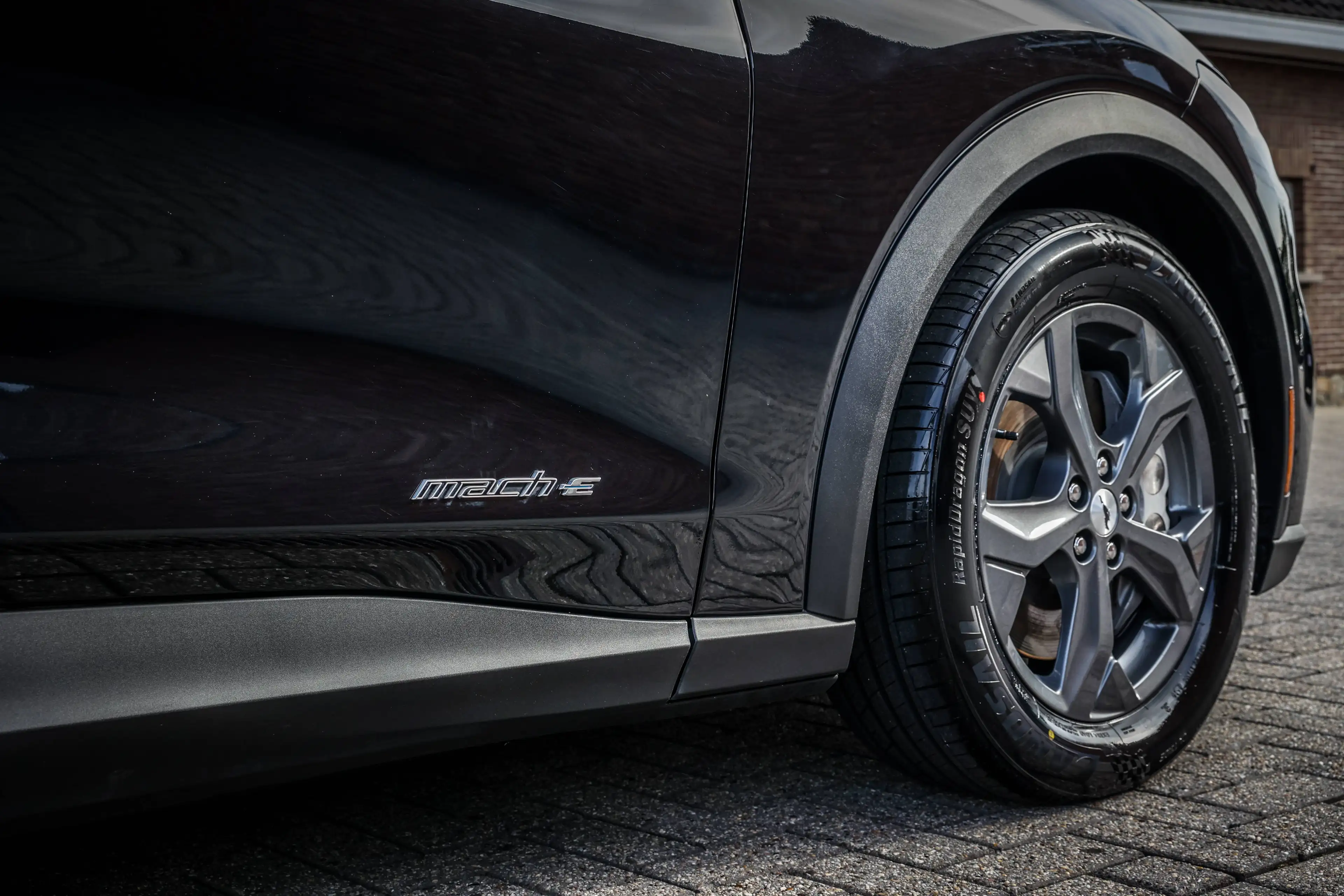 Ford Mustang Mach-E BANG&OLUFSEN*360°CAMERA*STUUR+ZETELVERWARMING*ELEKTRISCHE-KOFFER* — photo 6
