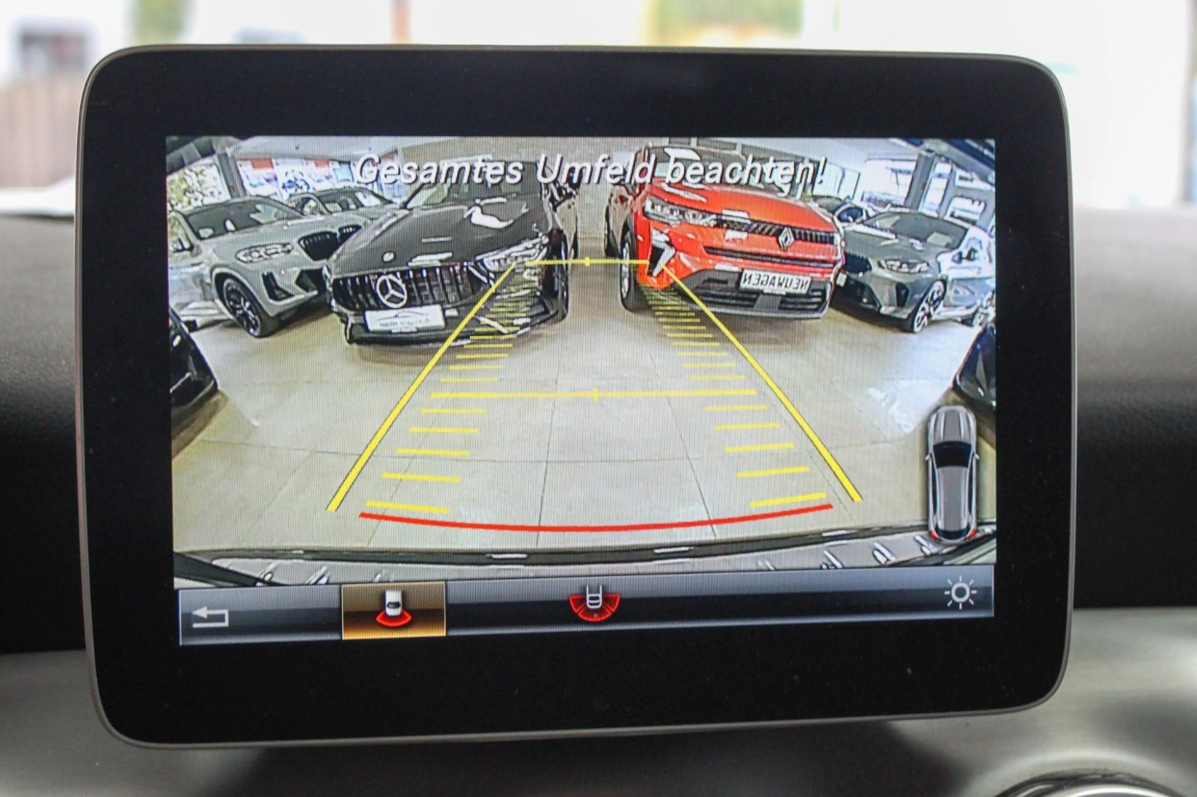 Mercedes-Benz GLA 250 4Matic AMG-Line Automatik Pano Kamera — photo 10