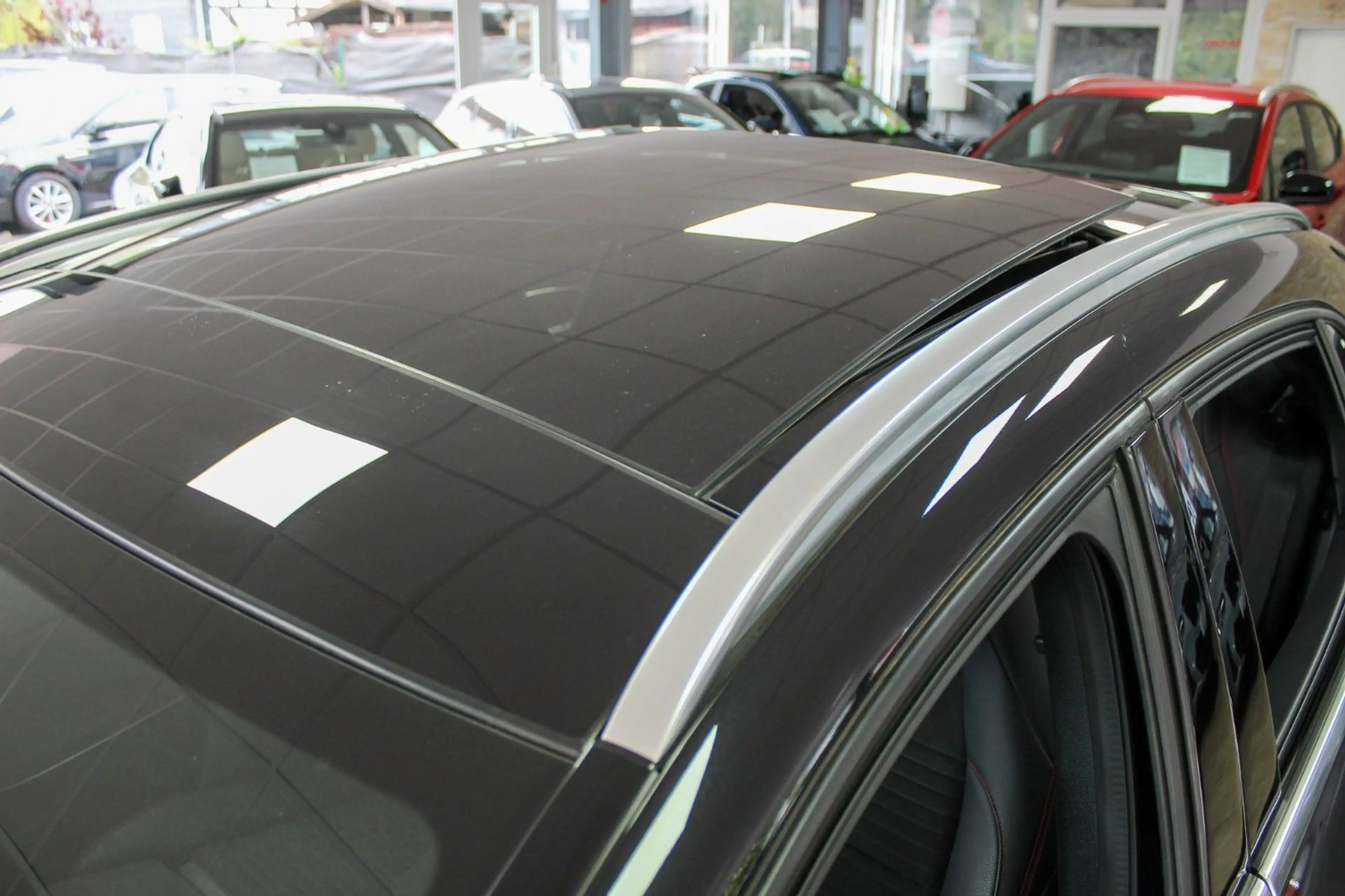 Mercedes-Benz GLA 250 4Matic AMG-Line Automatik Pano Kamera — photo 4